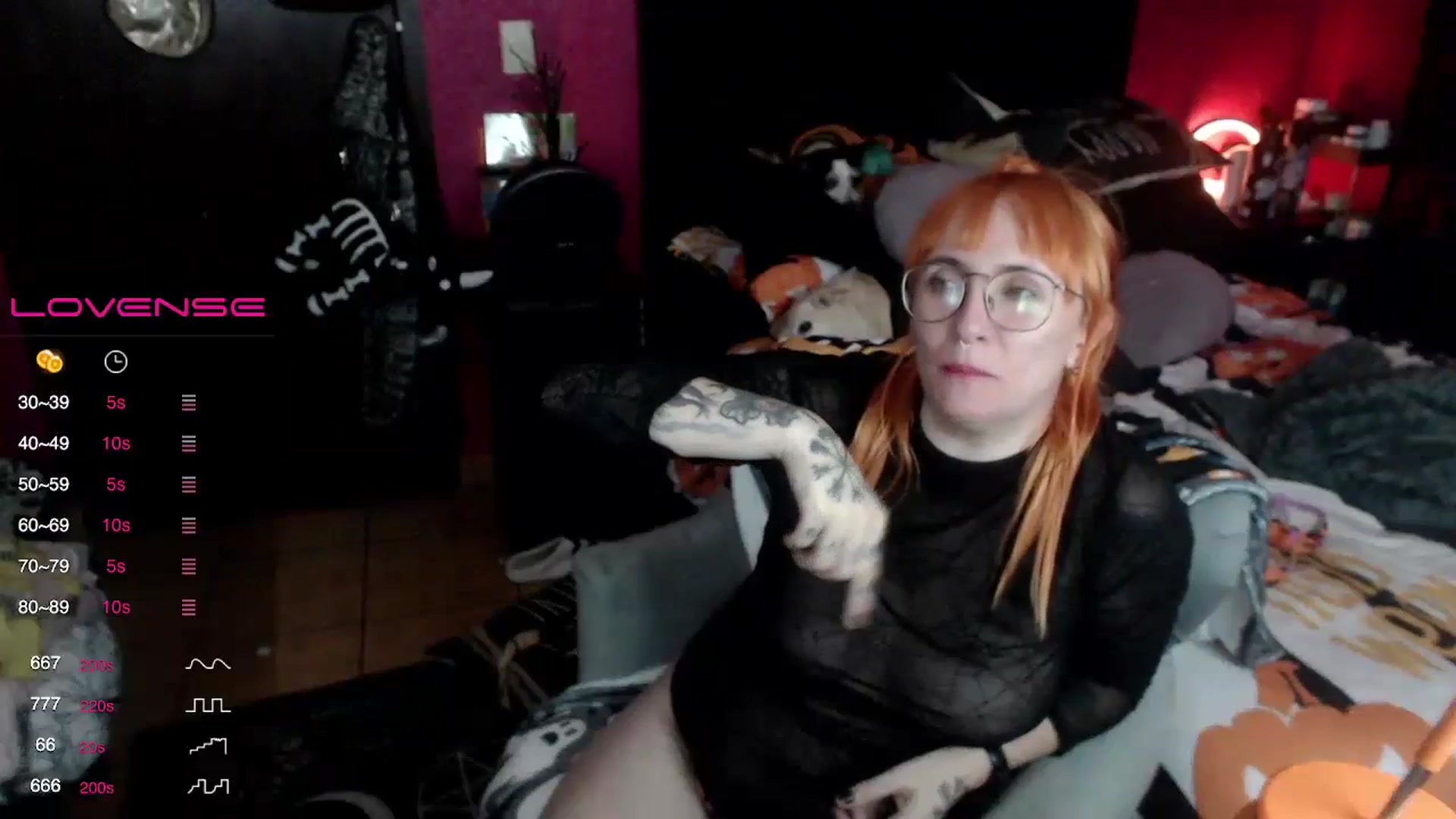 Gallery image thumbnail from AxeHallow's myfreecams stream on, 11/02/2023, 08:22 image 6 of 20