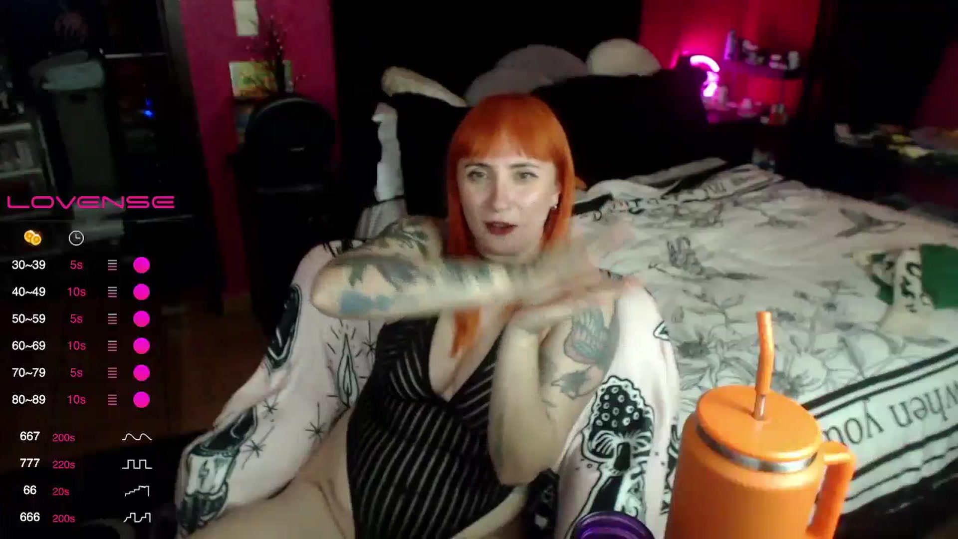 Gallery image thumbnail from AxeHallow's myfreecams stream on, 11/09/2023, 02:26 image 10 of 20