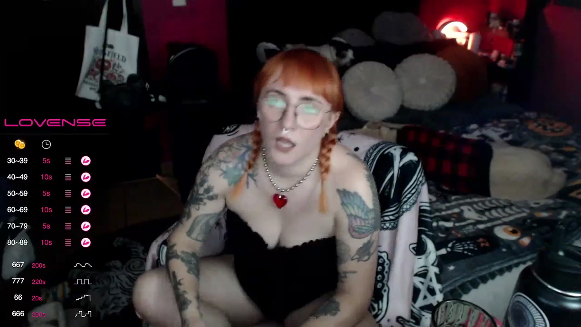 Gallery image thumbnail from AxeHallow's myfreecams stream on, 12/06/2023, 01:23 image 5 of 20