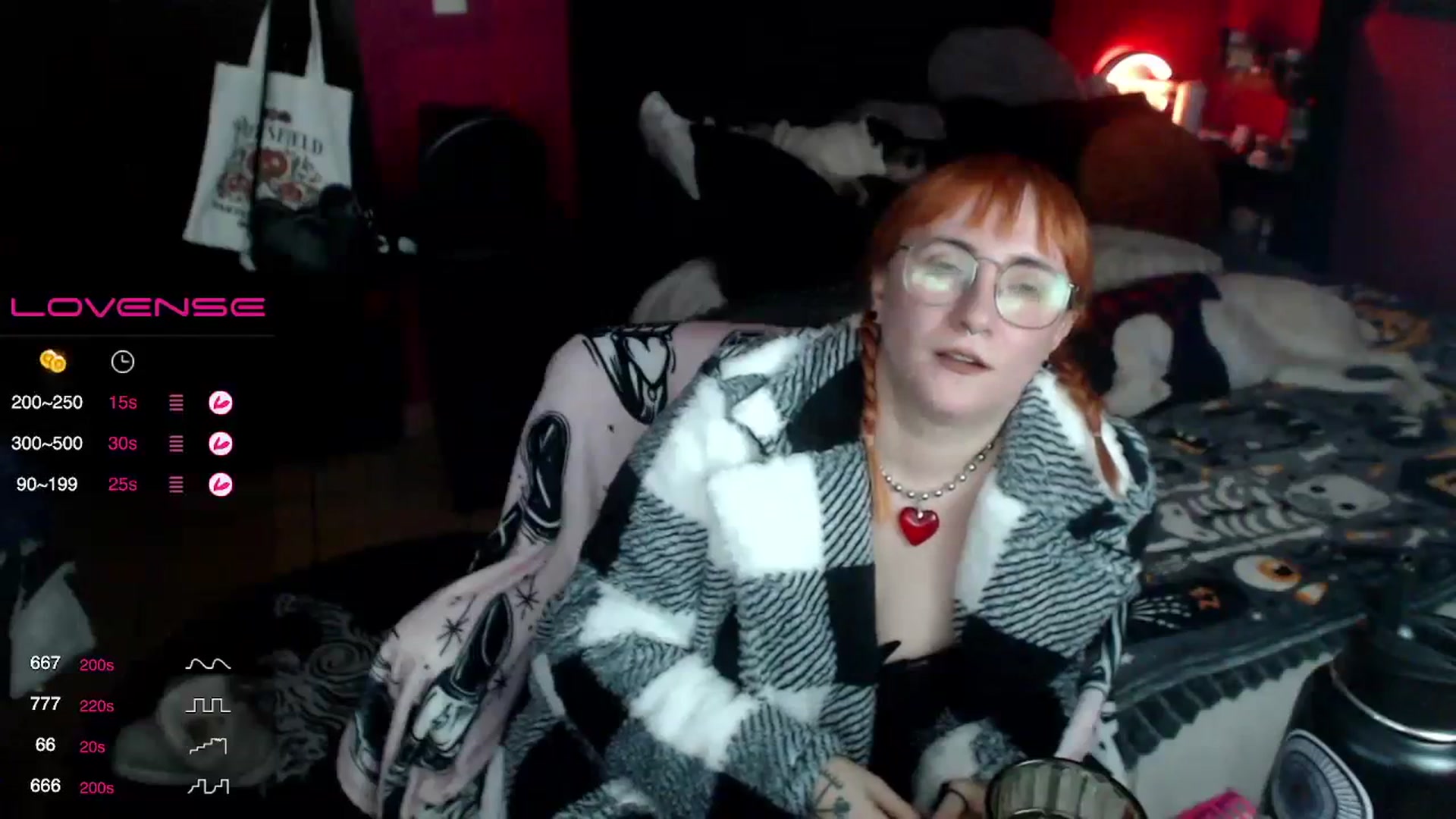 Gallery image thumbnail from AxeHallow's myfreecams stream on, 12/06/2023, 03:48 image 16 of 20