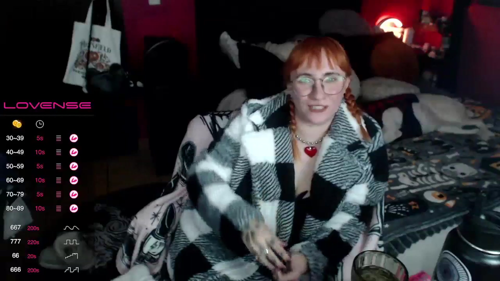 Gallery image thumbnail from AxeHallow's myfreecams stream on, 12/06/2023, 03:48 image 14 of 20