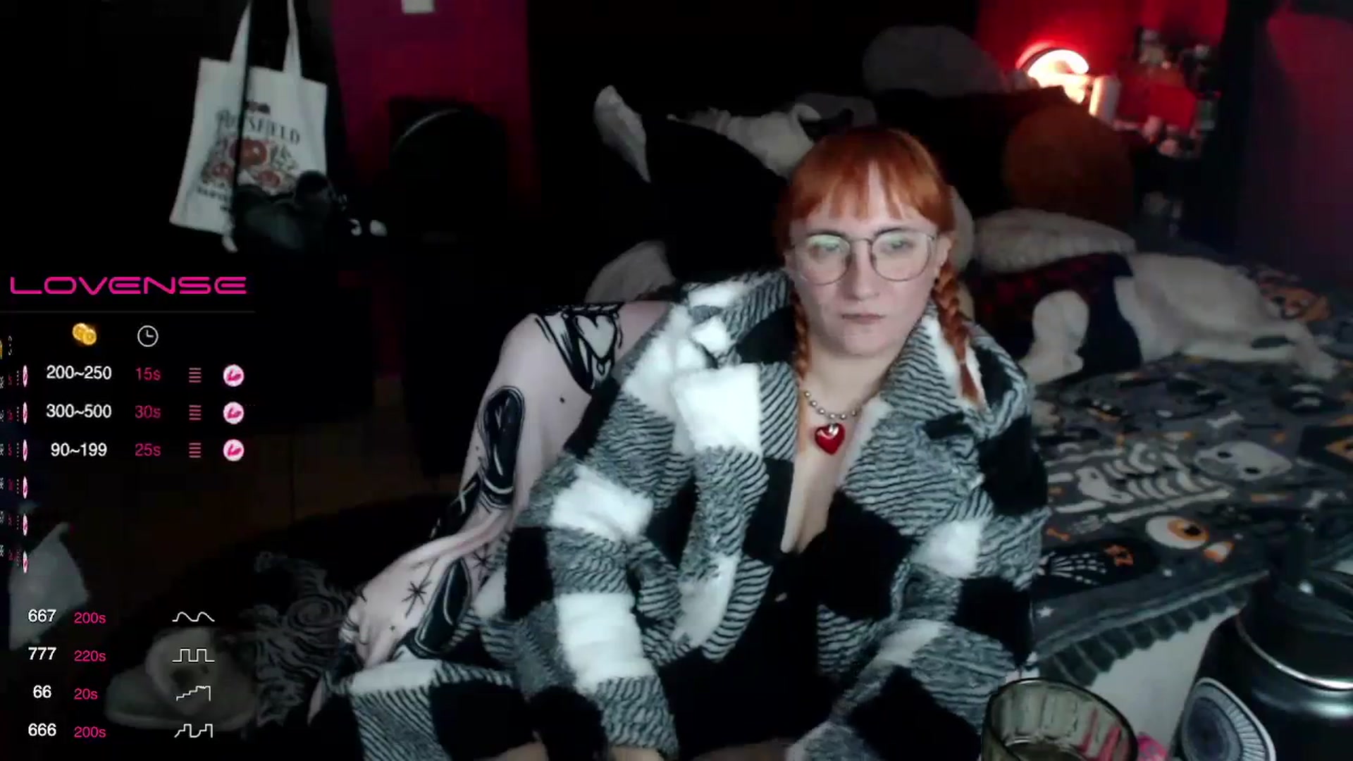 Gallery image thumbnail from AxeHallow's myfreecams stream on, 12/06/2023, 03:48 image 3 of 20