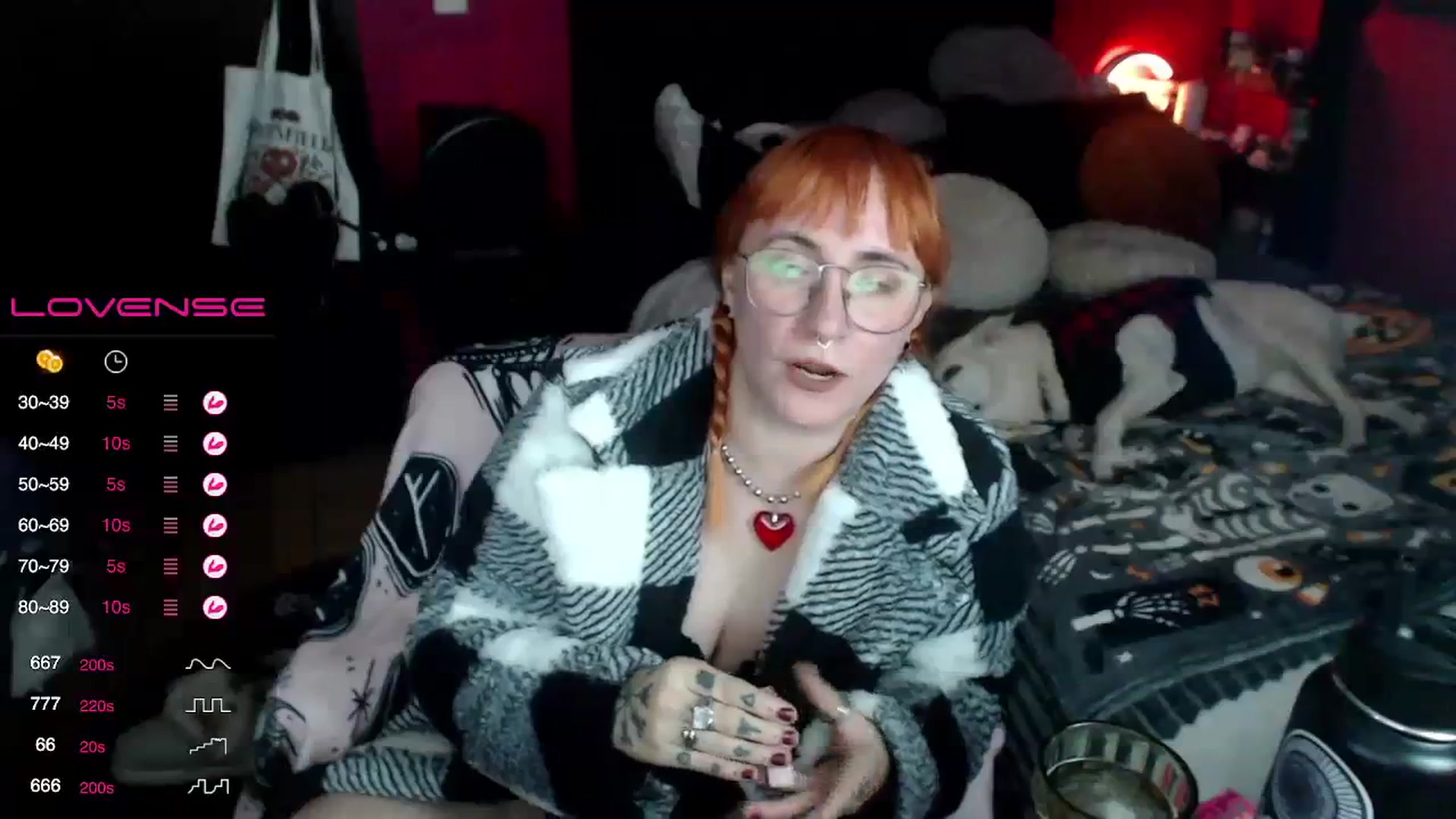 Gallery image thumbnail from AxeHallow's myfreecams stream on, 12/06/2023, 05:01 image 5 of 20