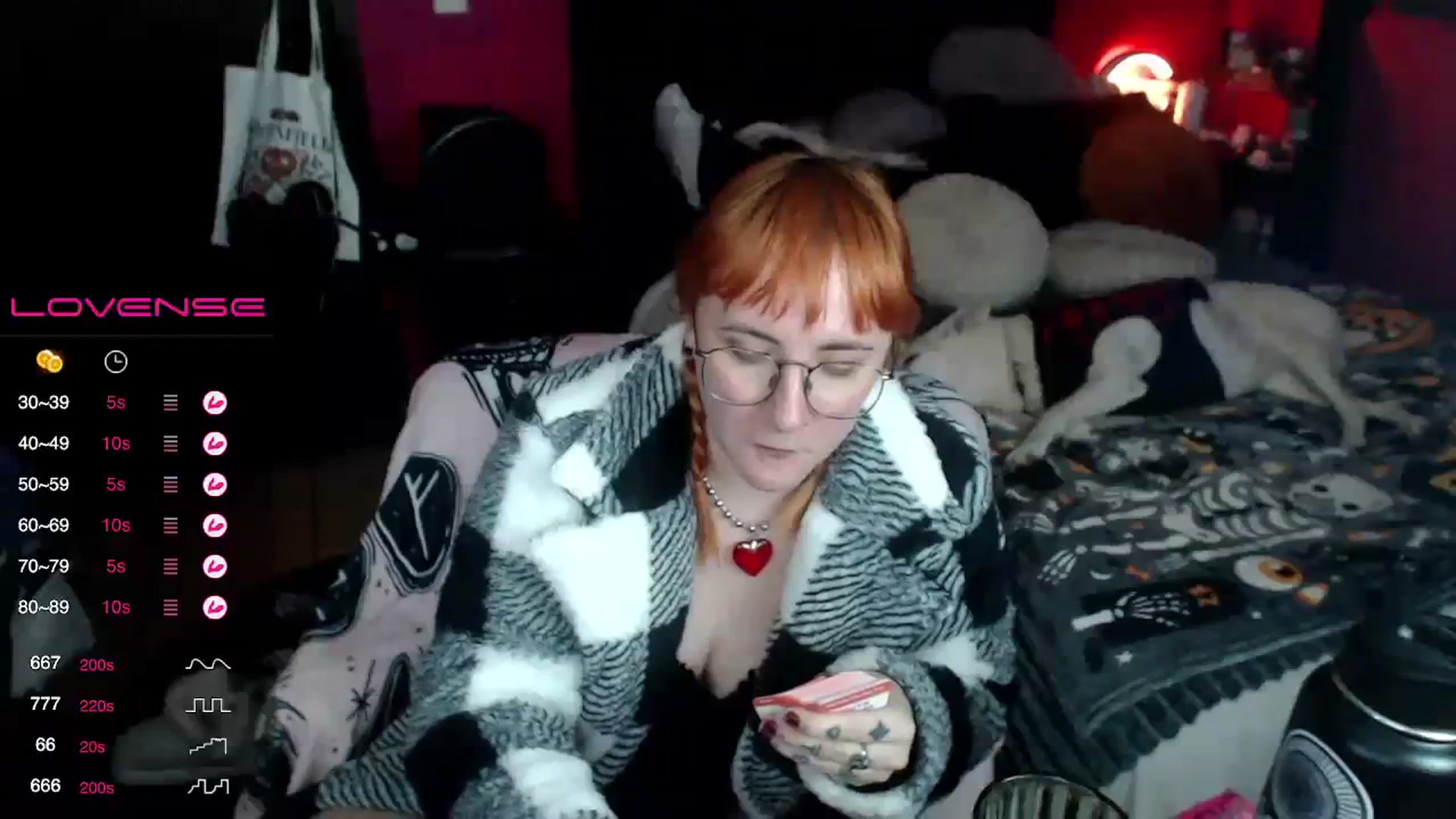 Gallery image thumbnail from AxeHallow's myfreecams stream on, 12/06/2023, 05:01 image 8 of 20