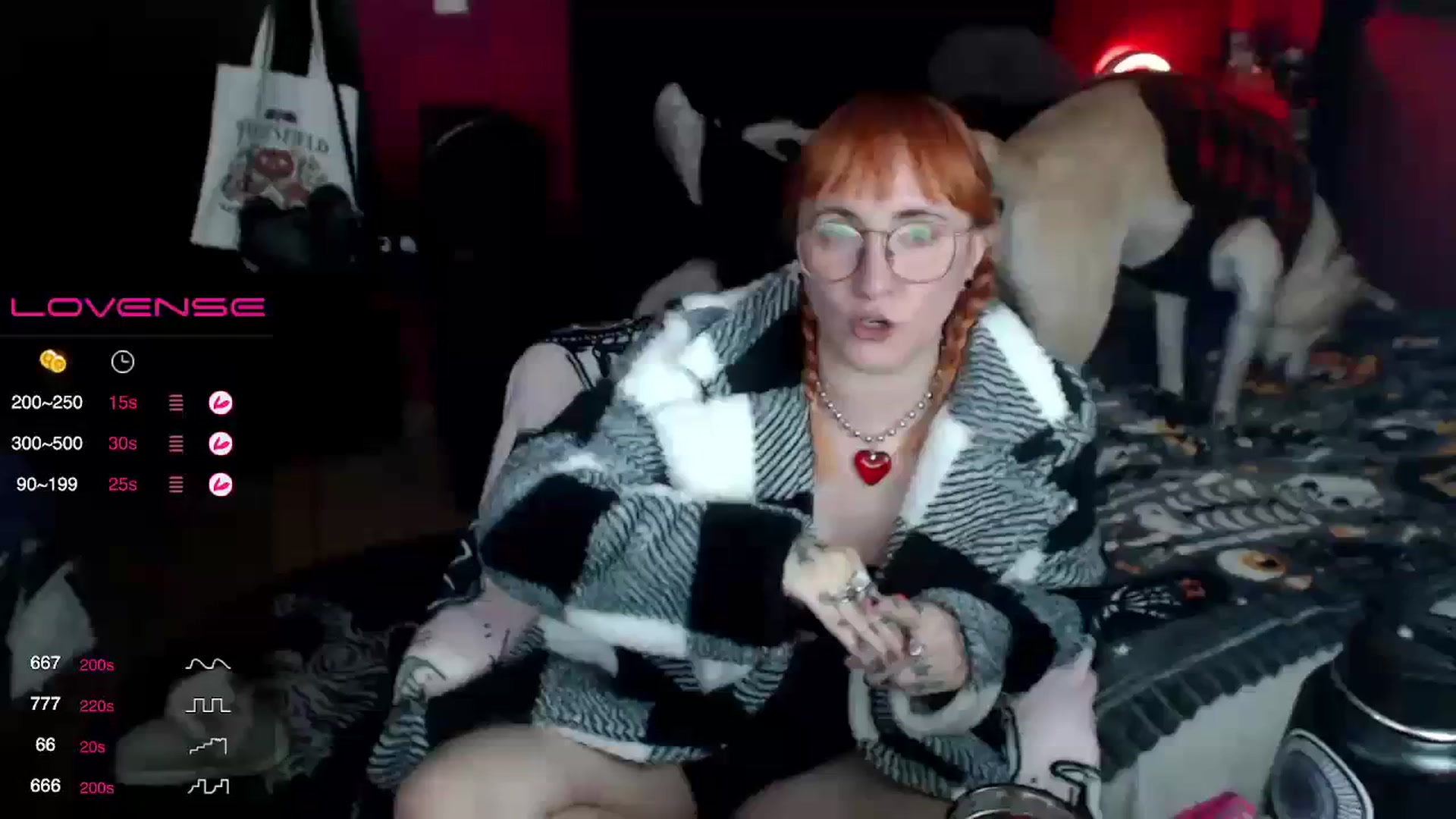 Gallery image thumbnail from AxeHallow's myfreecams stream on, 12/06/2023, 05:01 image 15 of 20