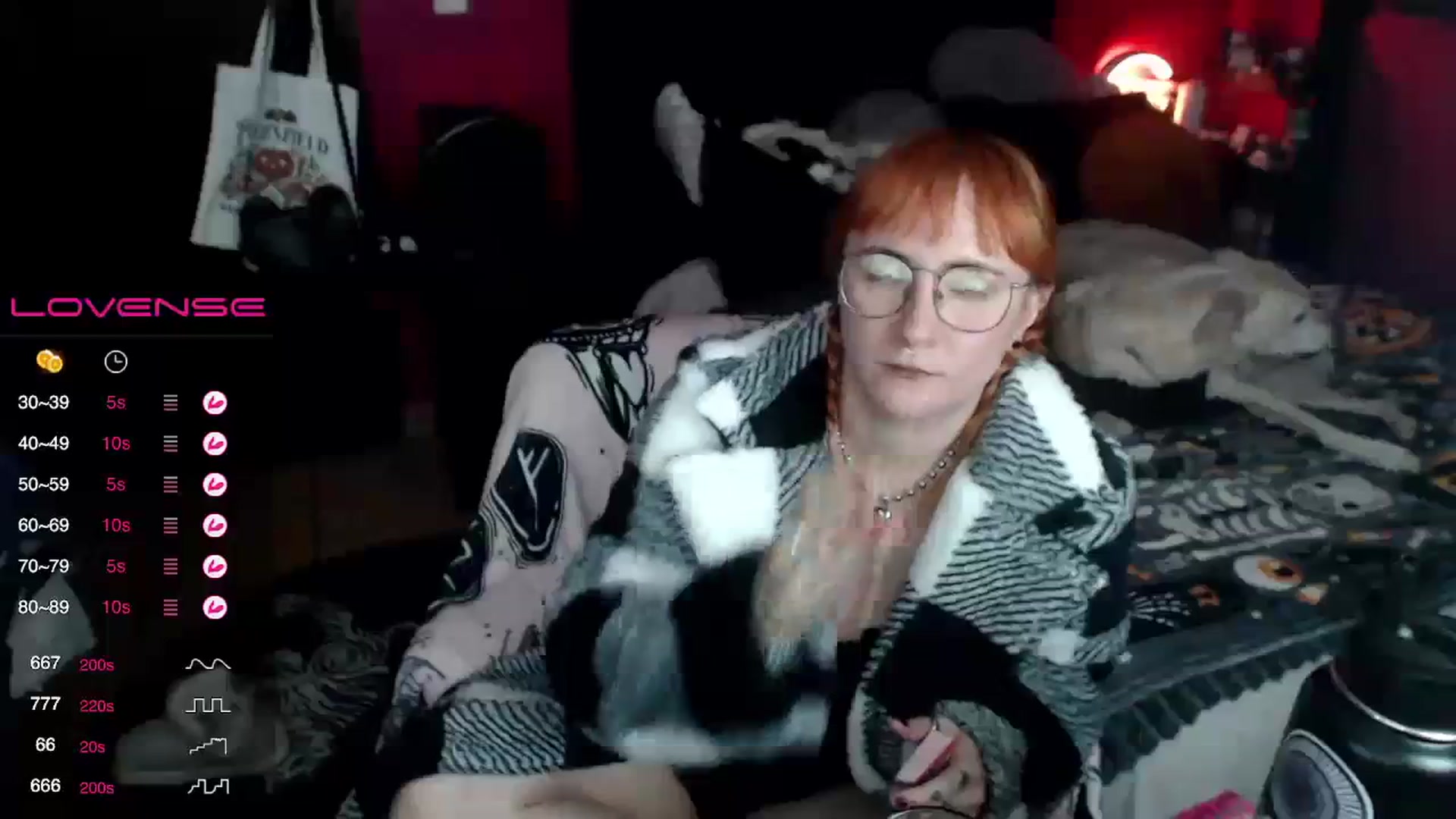 Gallery image thumbnail from AxeHallow's myfreecams stream on, 12/06/2023, 05:01 image 14 of 20