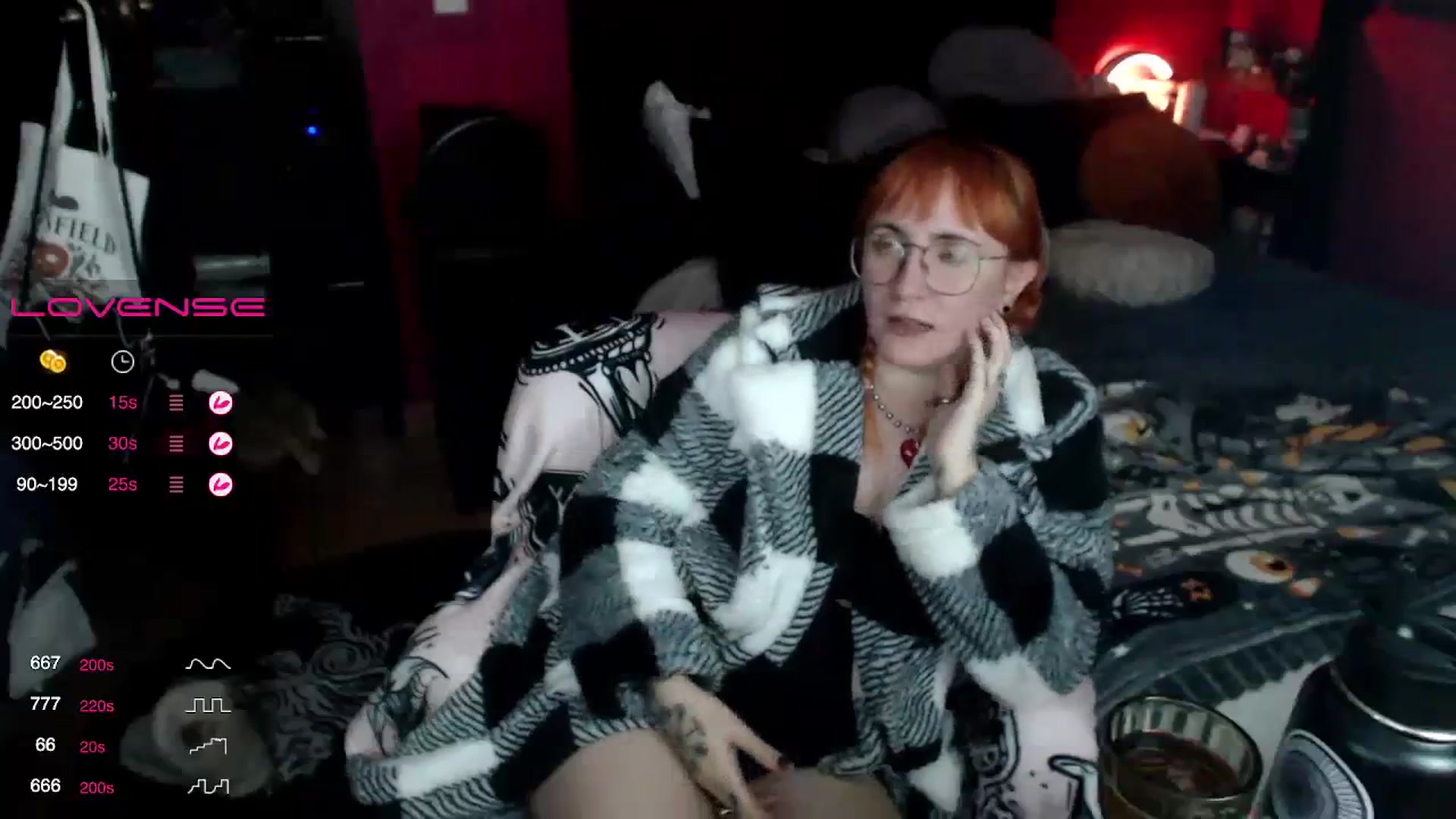 Gallery image thumbnail from AxeHallow's myfreecams stream on, 12/06/2023, 05:43 image 5 of 20