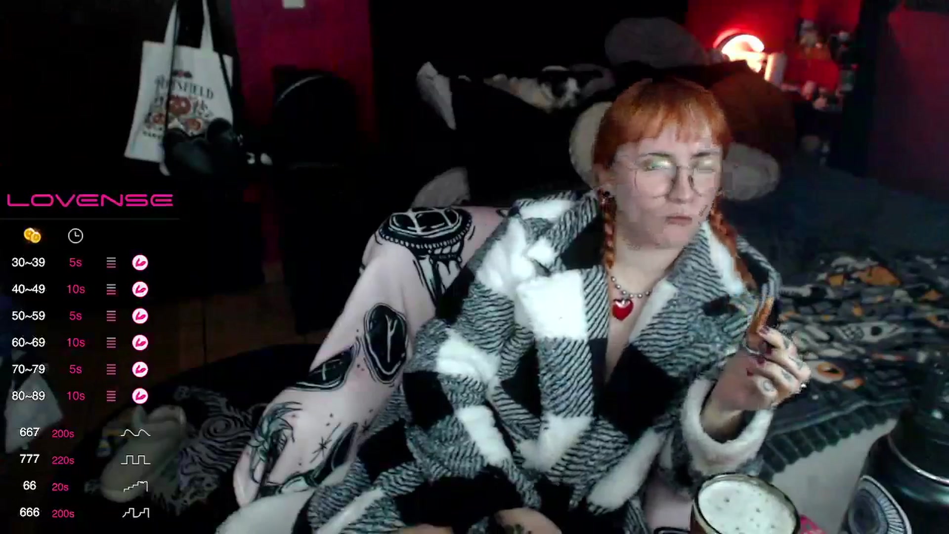 Gallery image thumbnail from AxeHallow's myfreecams stream on, 12/06/2023, 06:31 image 8 of 20
