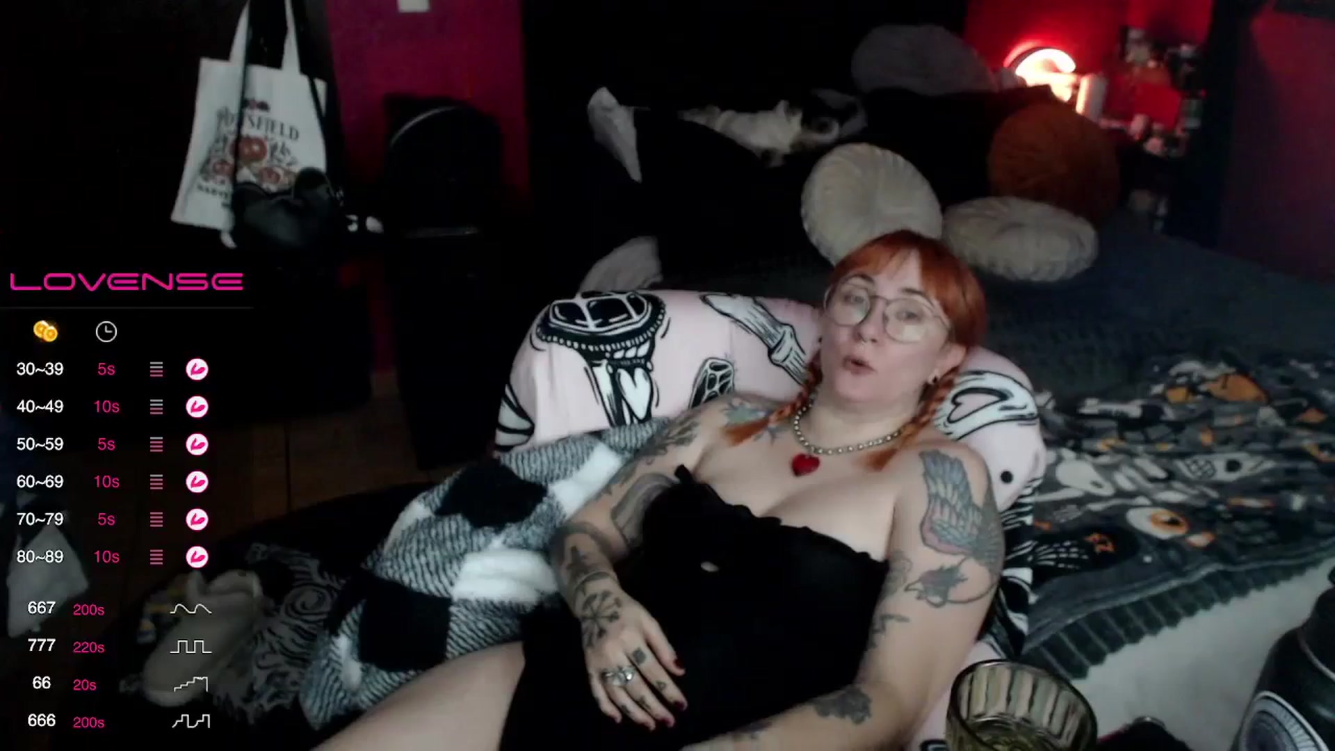 Gallery image thumbnail from AxeHallow's myfreecams stream on, 12/06/2023, 06:31 image 20 of 20