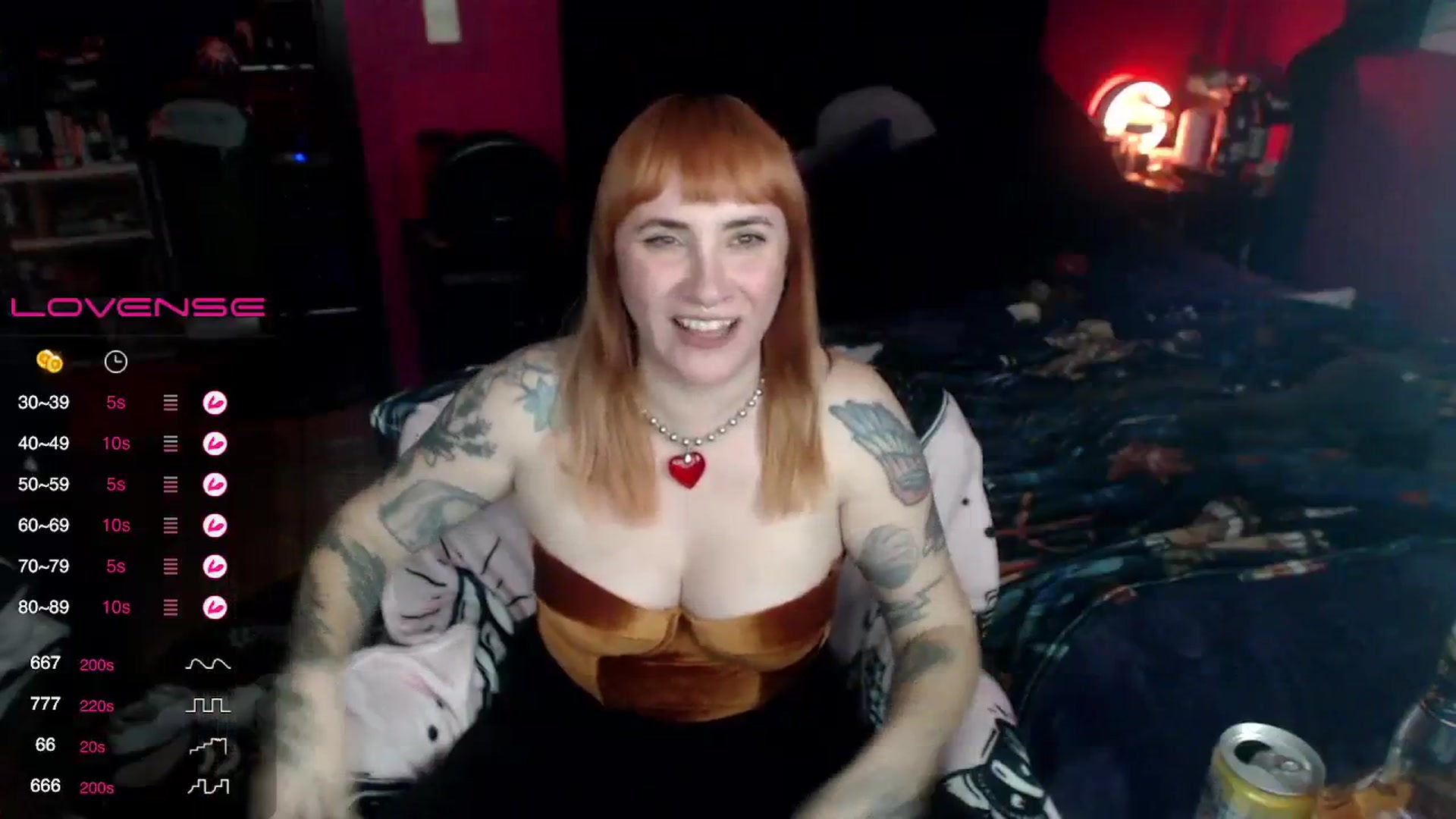 Gallery image thumbnail from AxeHallow's myfreecams stream on, 12/17/2023, 01:23 image 4 of 20