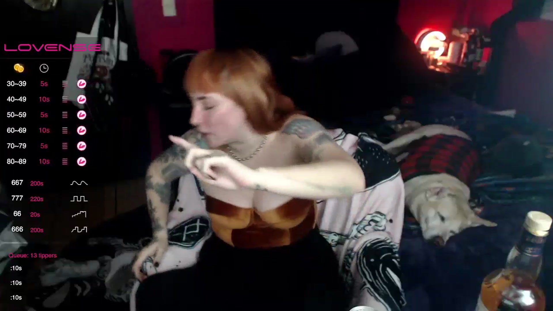 Gallery image thumbnail from AxeHallow's myfreecams stream on, 12/17/2023, 01:23 image 19 of 20