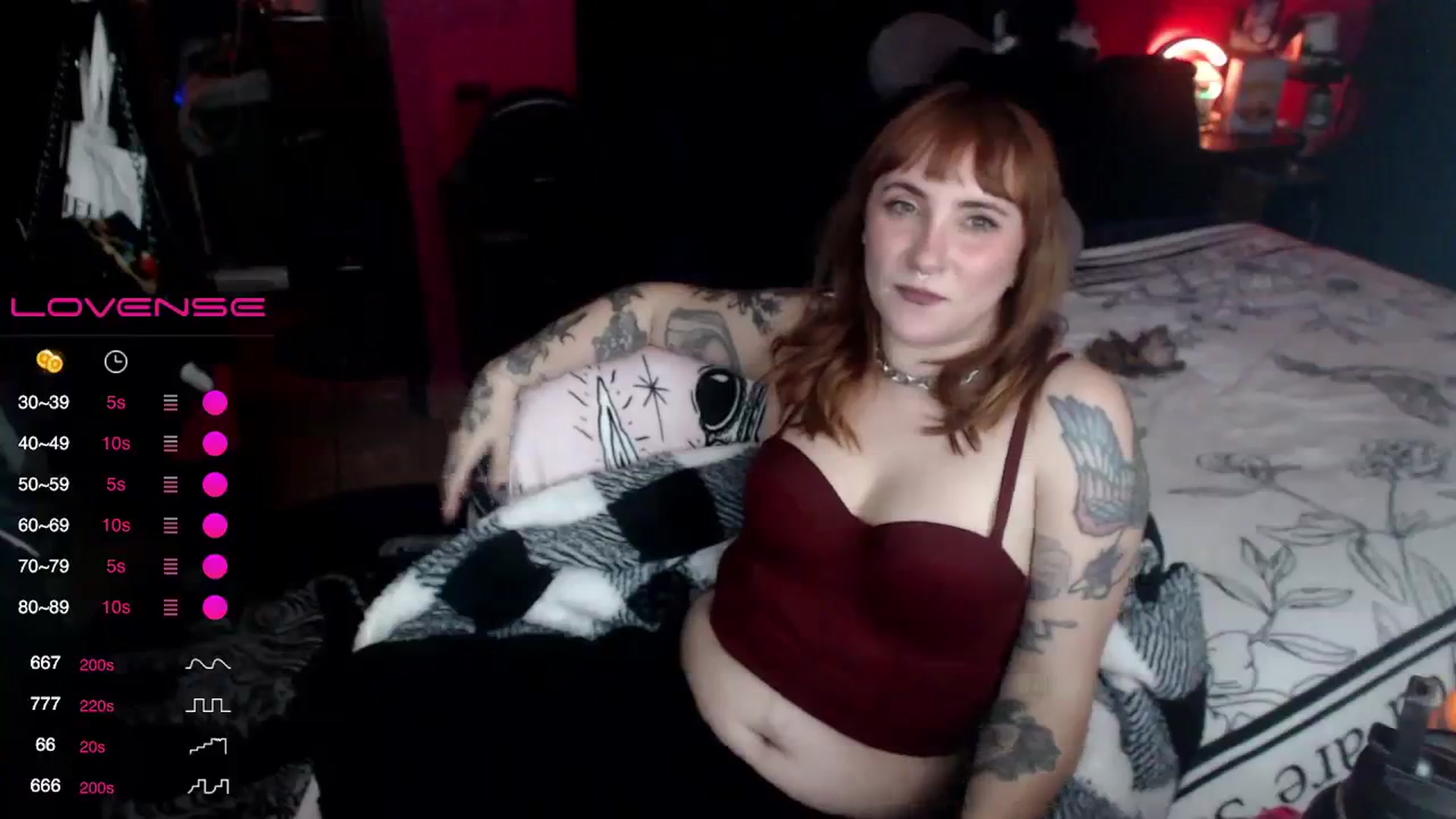 Gallery image thumbnail from AxeHallow's myfreecams stream on, 12/22/2023, 02:37 image 13 of 20