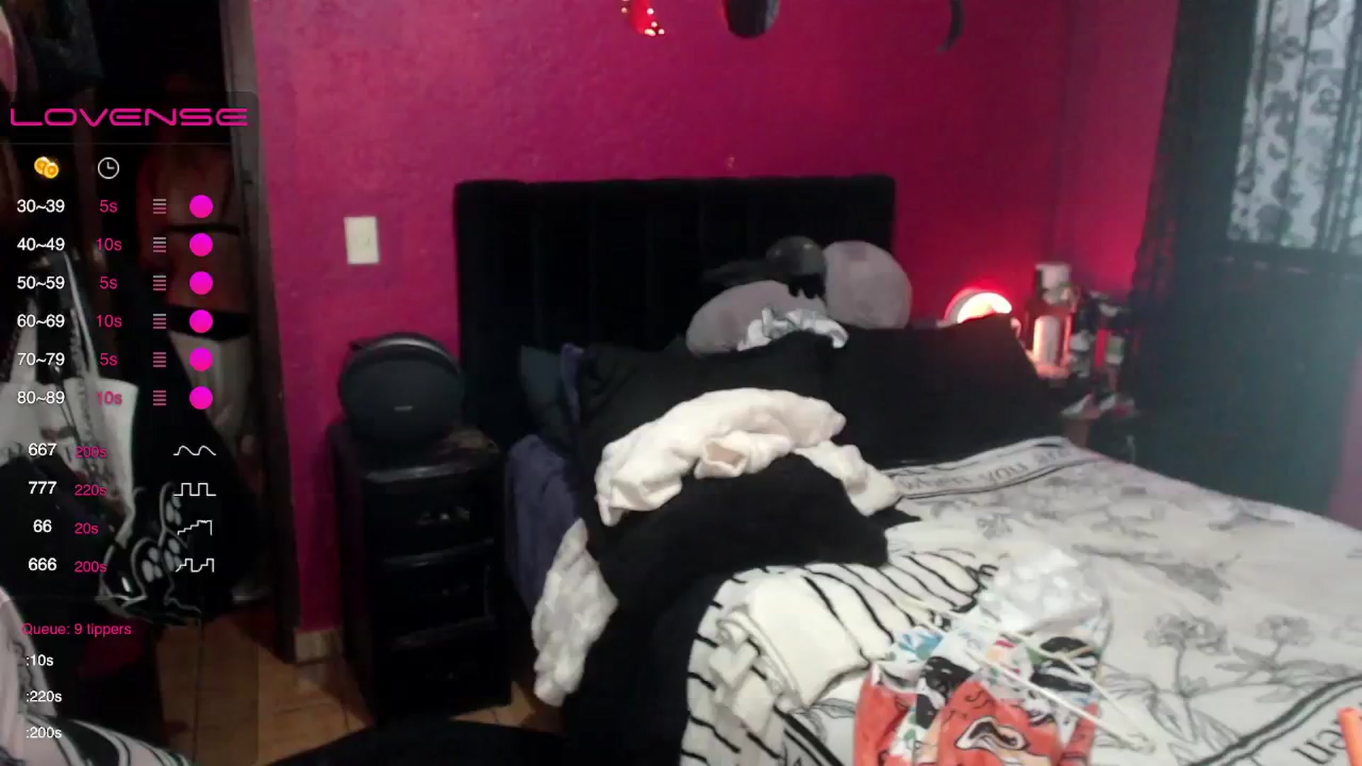 Gallery image thumbnail from AxeHallow's myfreecams stream on, 12/25/2023, 23:48 image 13 of 20