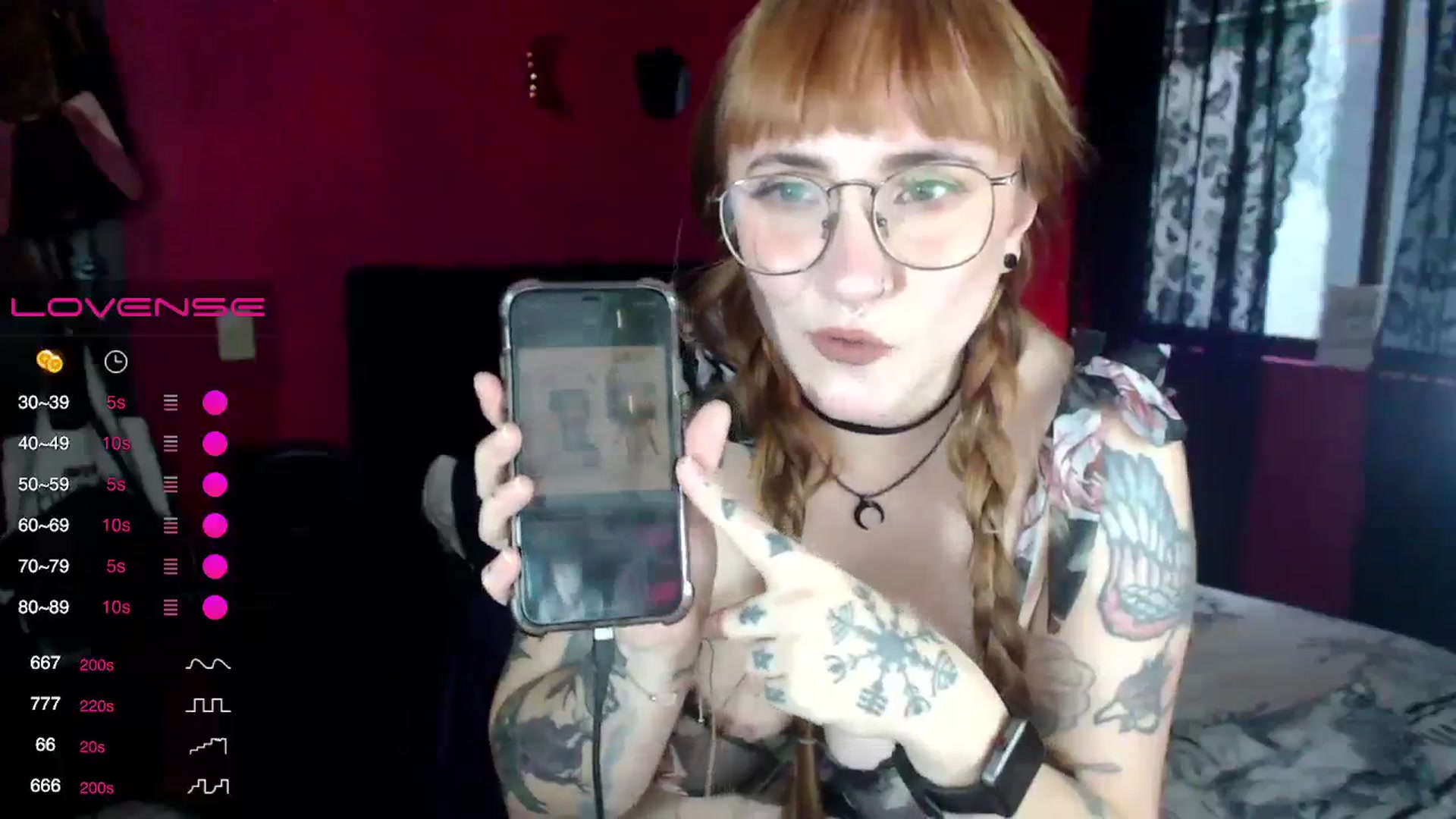 Gallery image thumbnail from AxeHallow's myfreecams stream on, 12/26/2023, 23:32 image 12 of 20