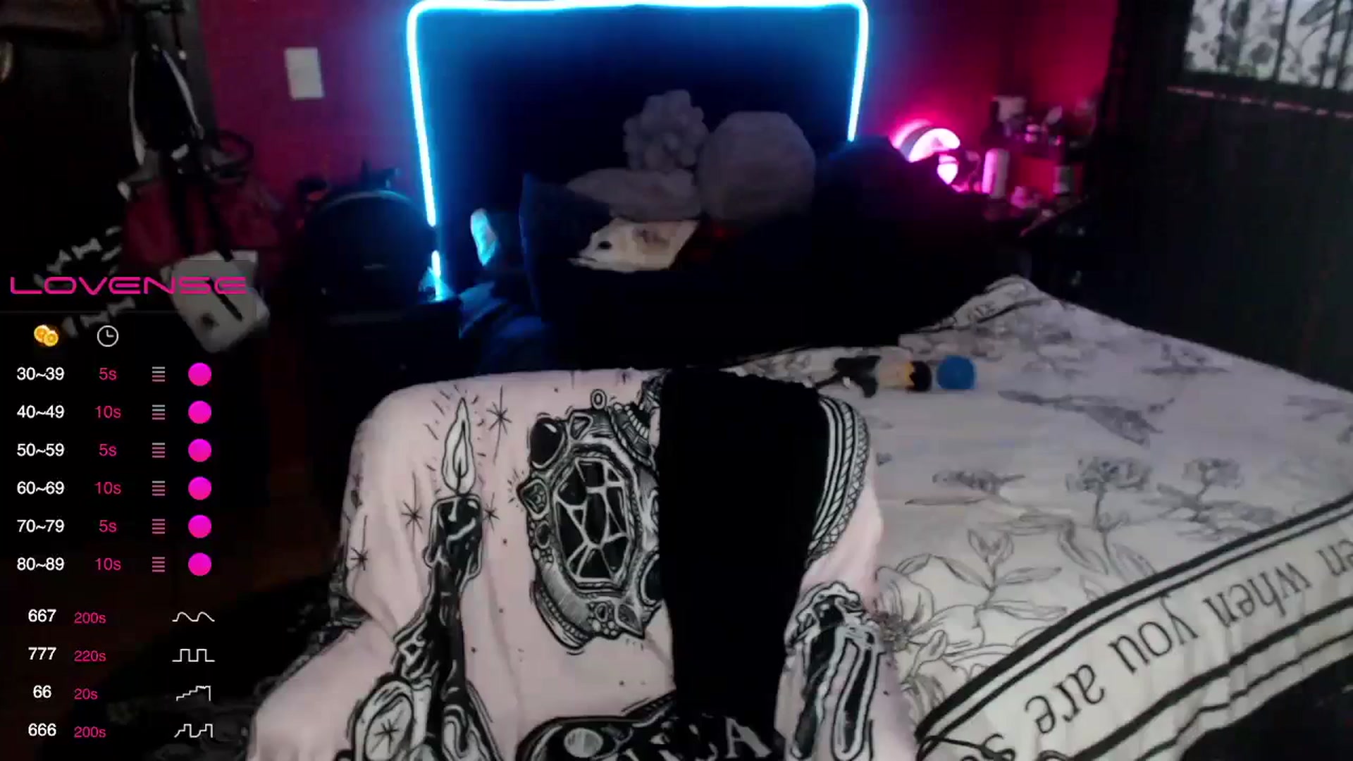 Gallery image thumbnail from AxeHallow's myfreecams stream on, 12/30/2023, 23:36 image 4 of 20