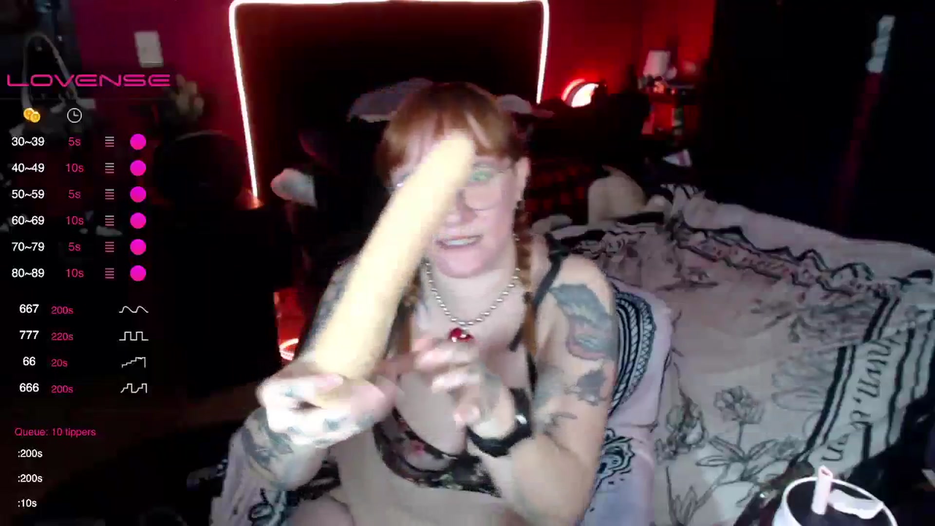 Gallery image thumbnail from AxeHallow's myfreecams stream on, 01/03/2024, 05:44 image 11 of 20