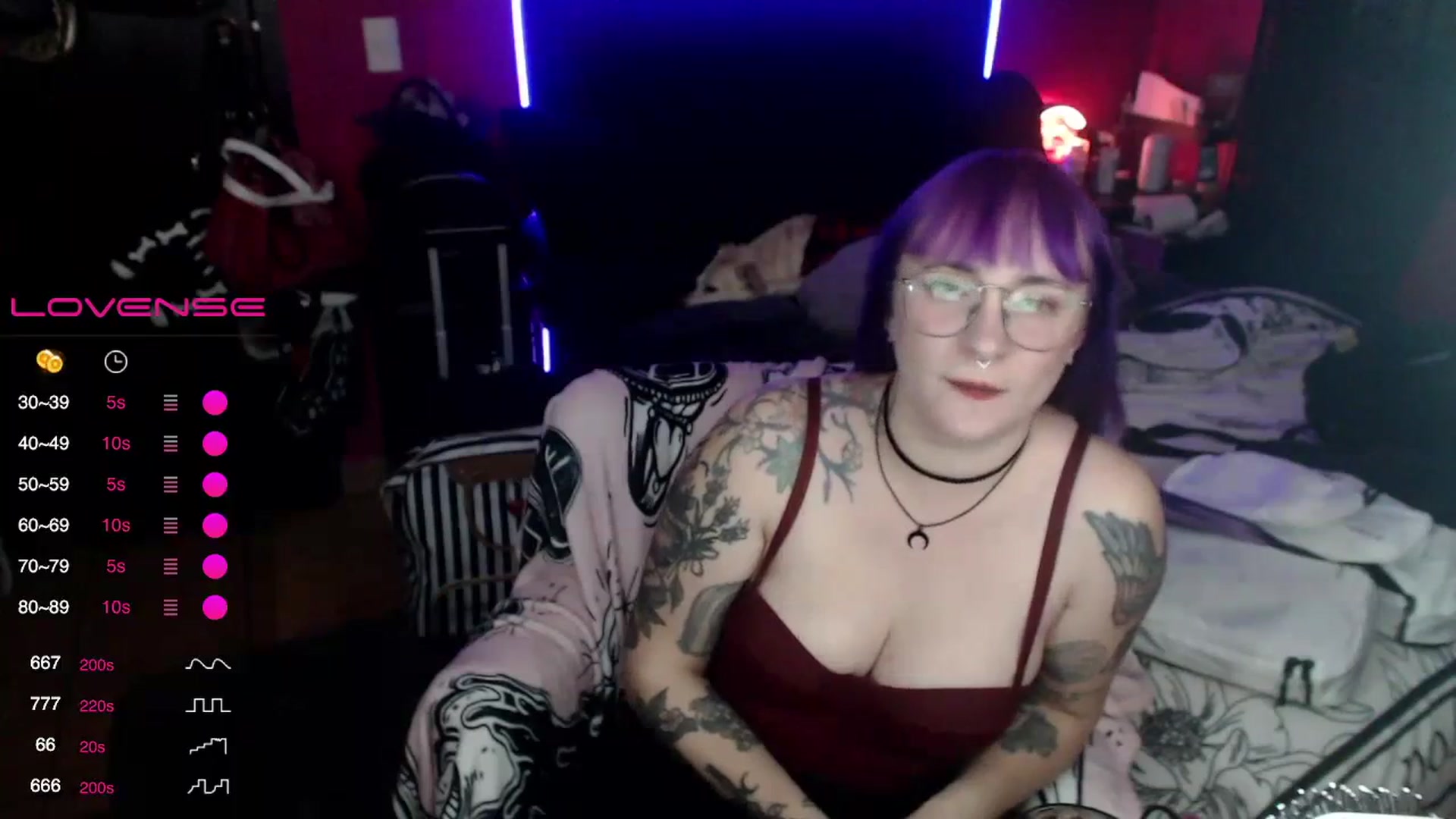 Gallery image thumbnail from AxeHallow's myfreecams stream on, 01/17/2024, 02:34 image 8 of 20