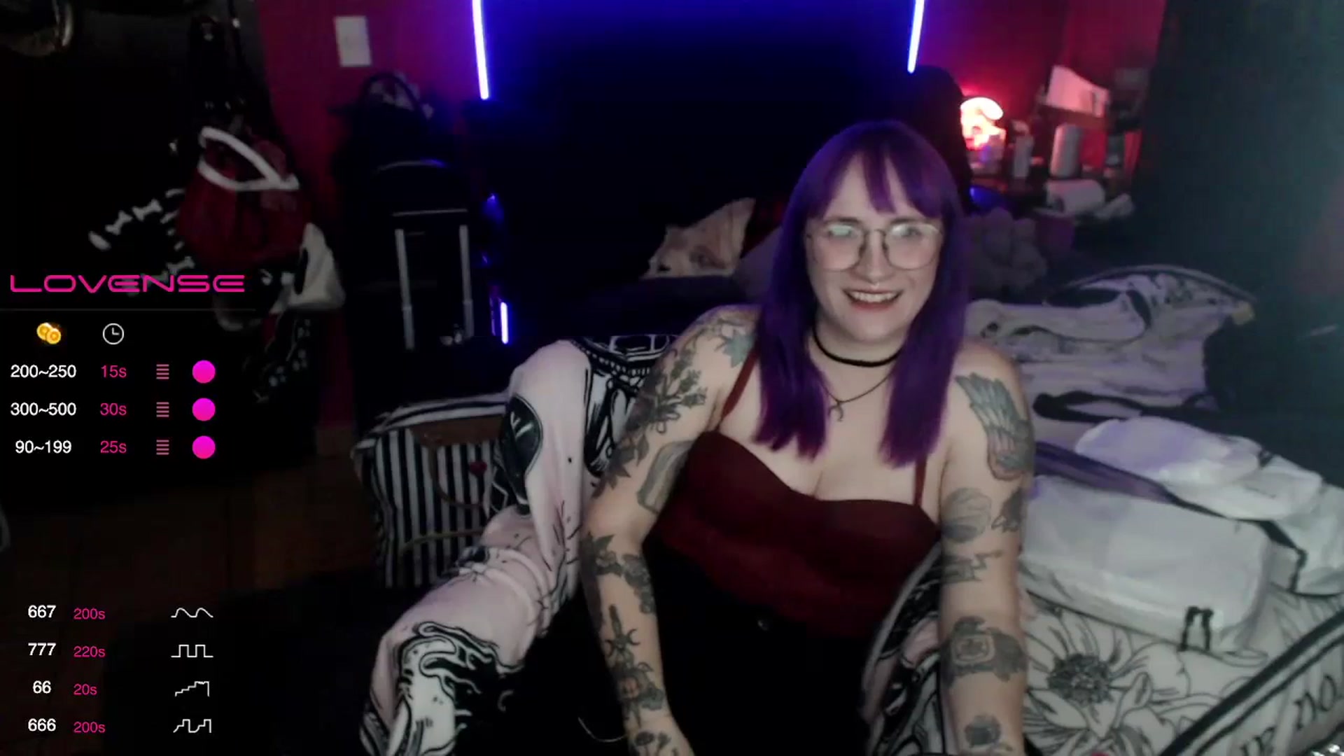 Gallery image thumbnail from AxeHallow's myfreecams stream on, 01/17/2024, 02:34 image 9 of 20