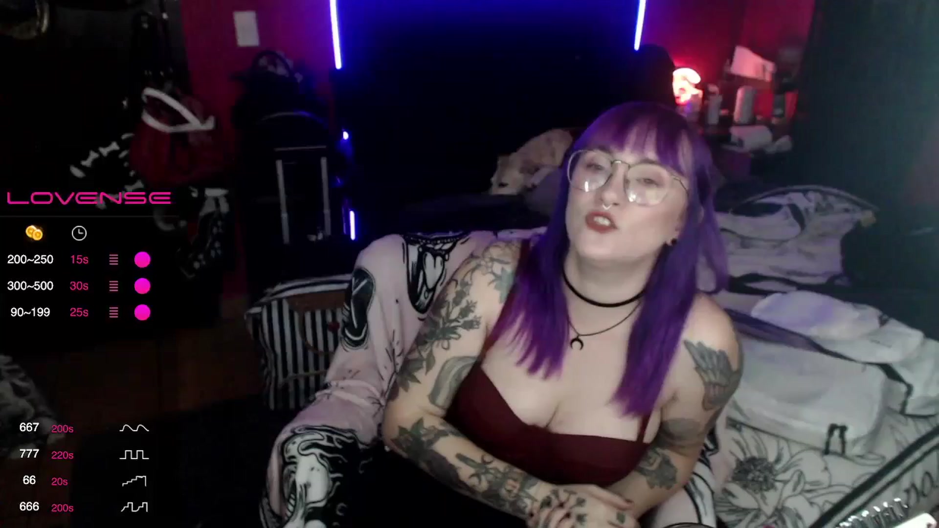 Gallery image thumbnail from AxeHallow's myfreecams stream on, 01/17/2024, 02:34 image 7 of 20