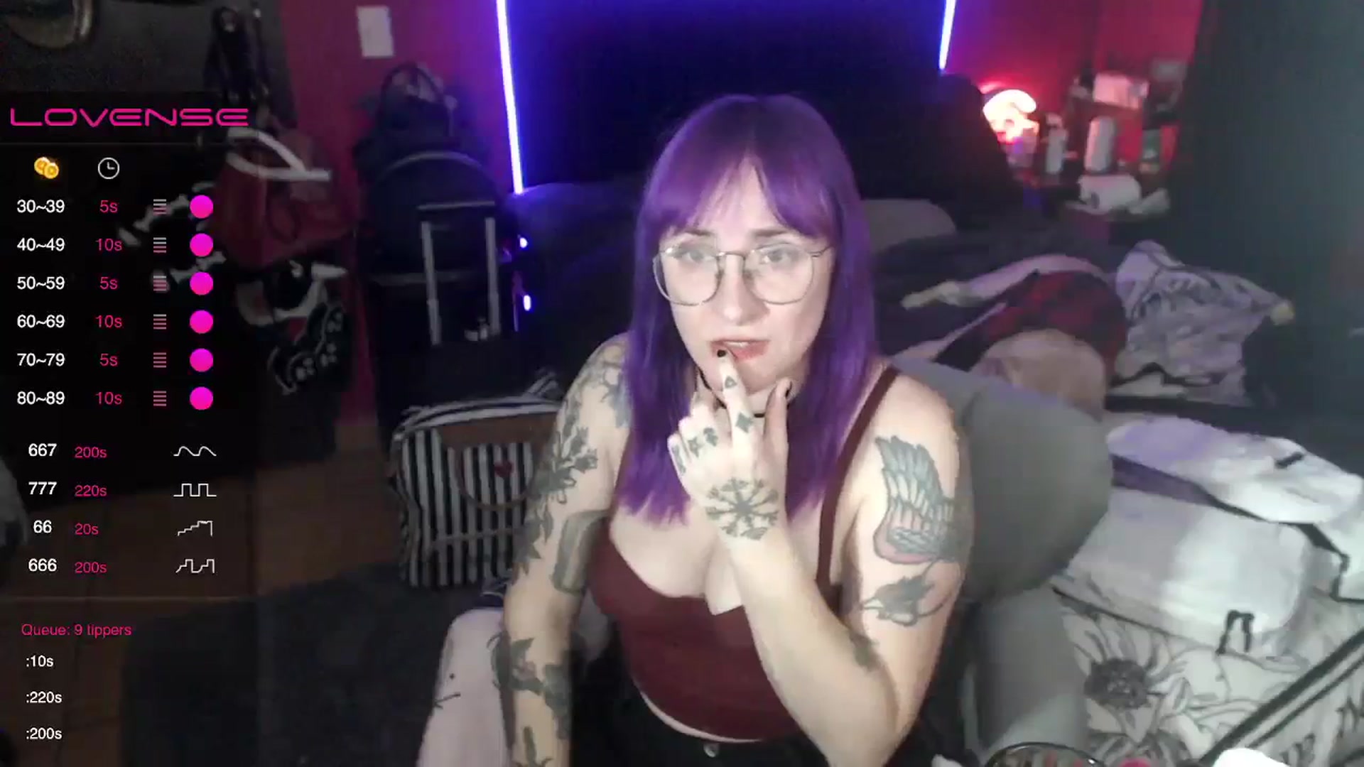 Gallery image thumbnail from AxeHallow's myfreecams stream on, 01/17/2024, 05:24 image 16 of 20