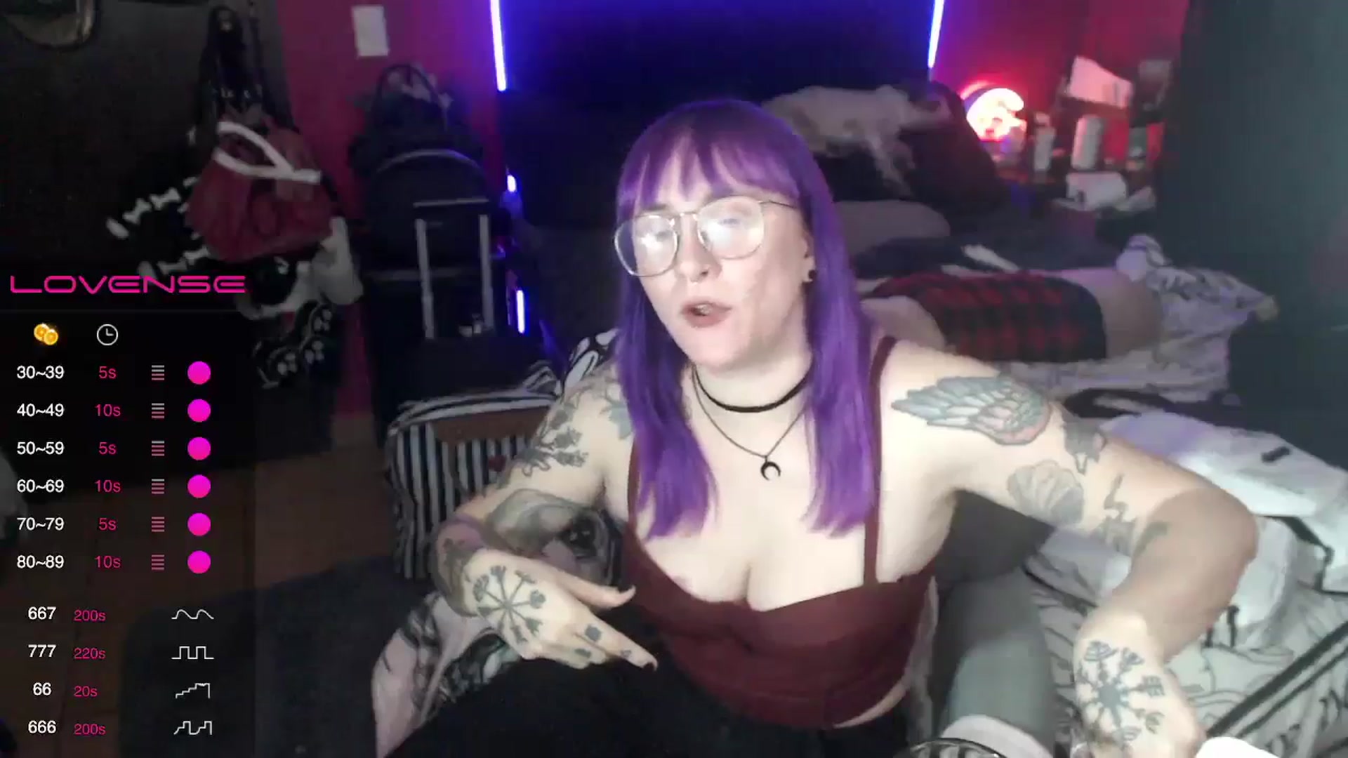 Gallery image thumbnail from AxeHallow's myfreecams stream on, 01/17/2024, 05:24 image 9 of 20
