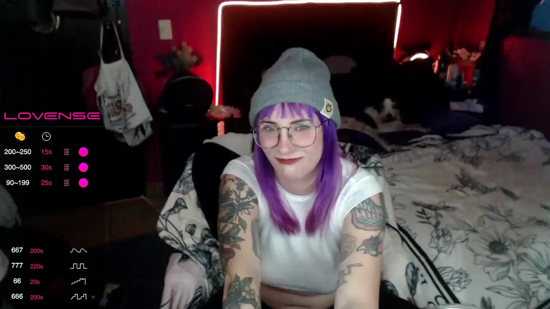 Gallery image thumbnail from AxeHallow's myfreecams stream on, 02/01/2024, 01:45 image 1 of 20