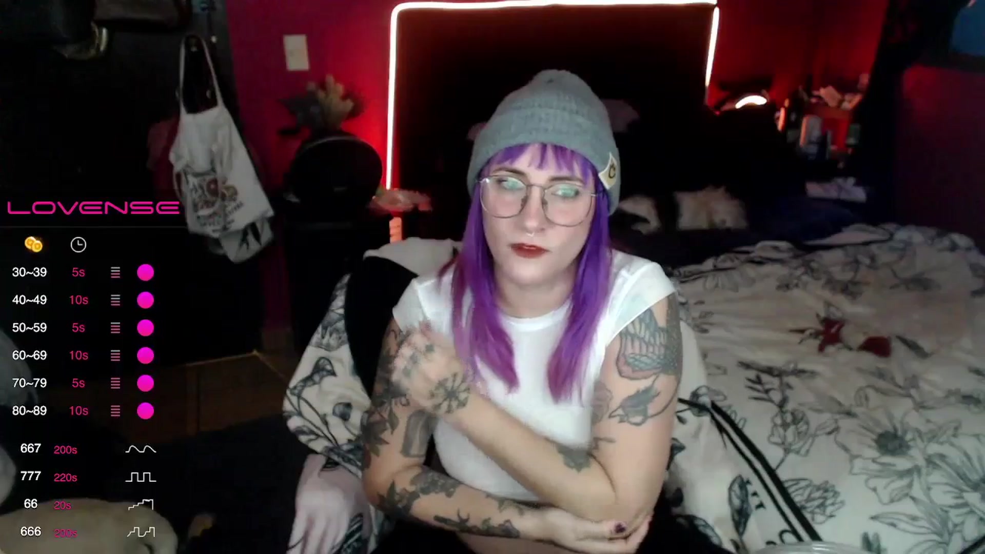 Gallery image thumbnail from AxeHallow's myfreecams stream on, 02/01/2024, 01:45 image 2 of 20