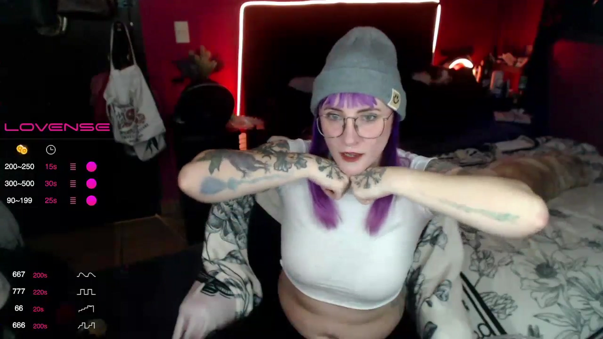 Gallery image thumbnail from AxeHallow's myfreecams stream on, 02/01/2024, 01:45 image 10 of 20