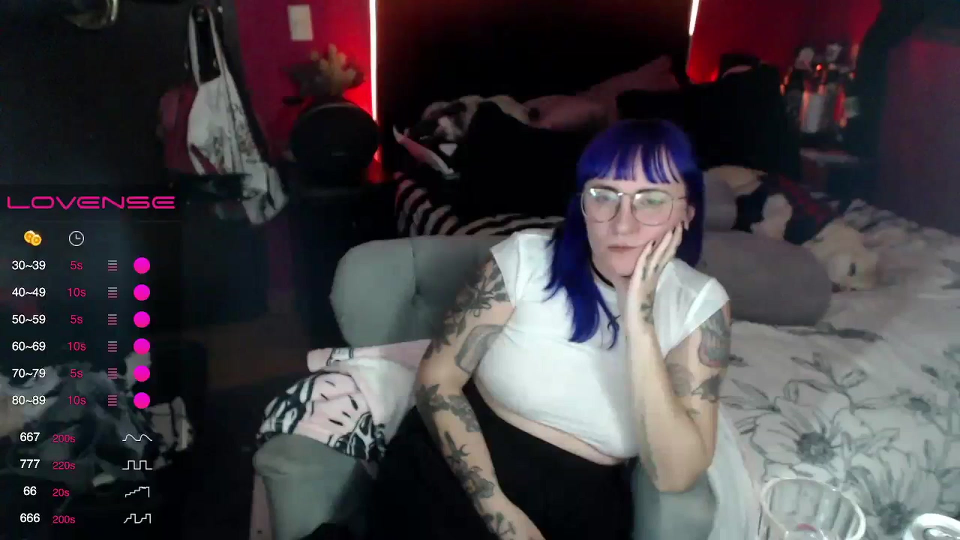 Gallery image thumbnail from AxeHallow's myfreecams stream on, 02/09/2024, 08:59 image 15 of 20