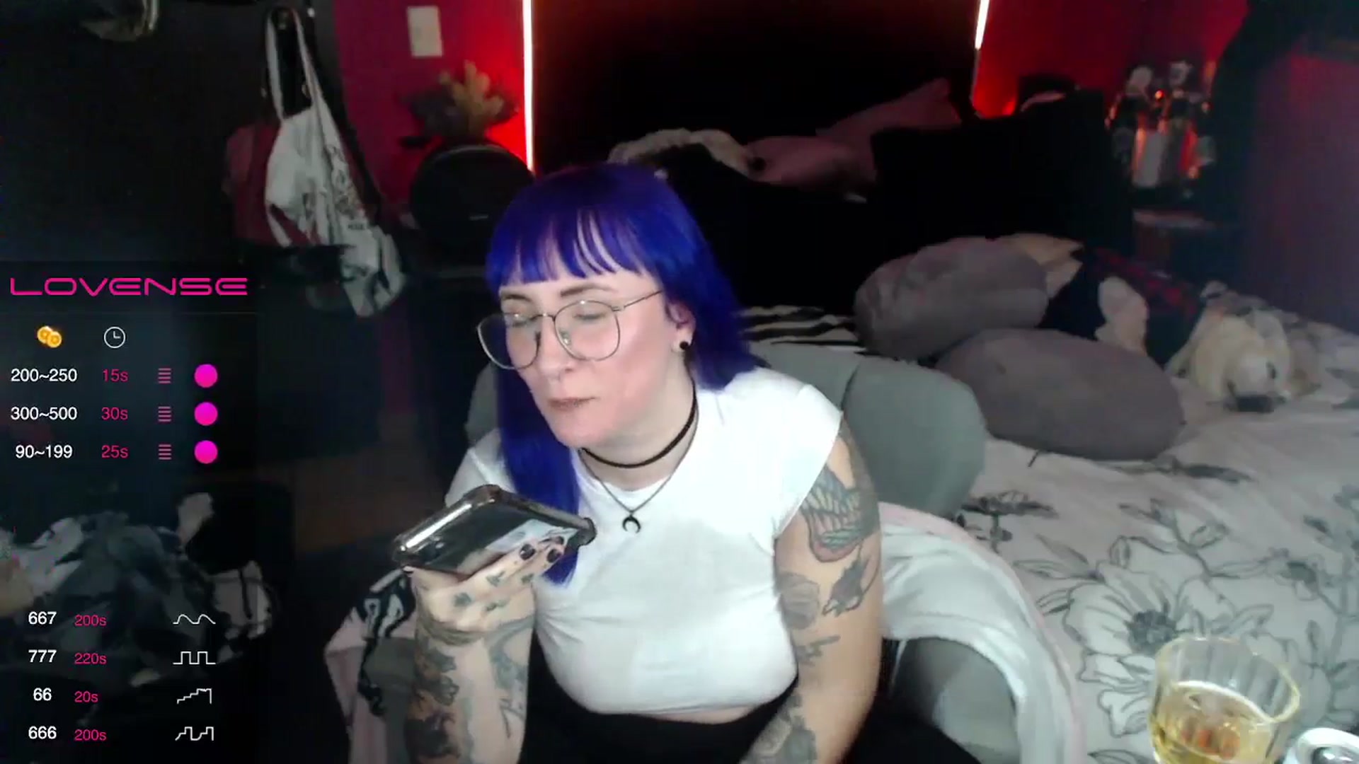 Gallery image thumbnail from AxeHallow's myfreecams stream on, 02/09/2024, 08:59 image 12 of 20