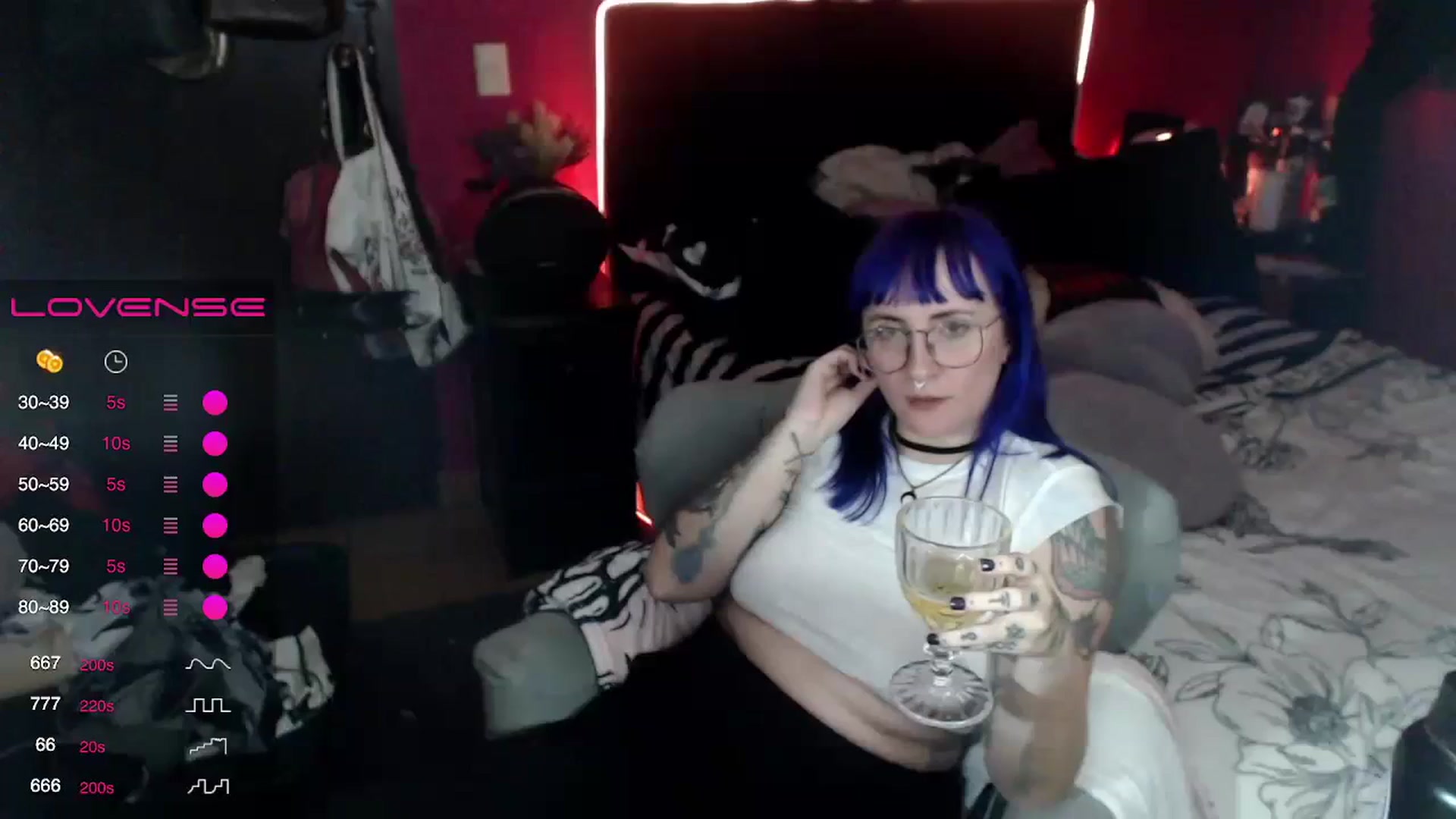 Gallery image thumbnail from AxeHallow's myfreecams stream on, 02/09/2024, 10:33 image 7 of 20