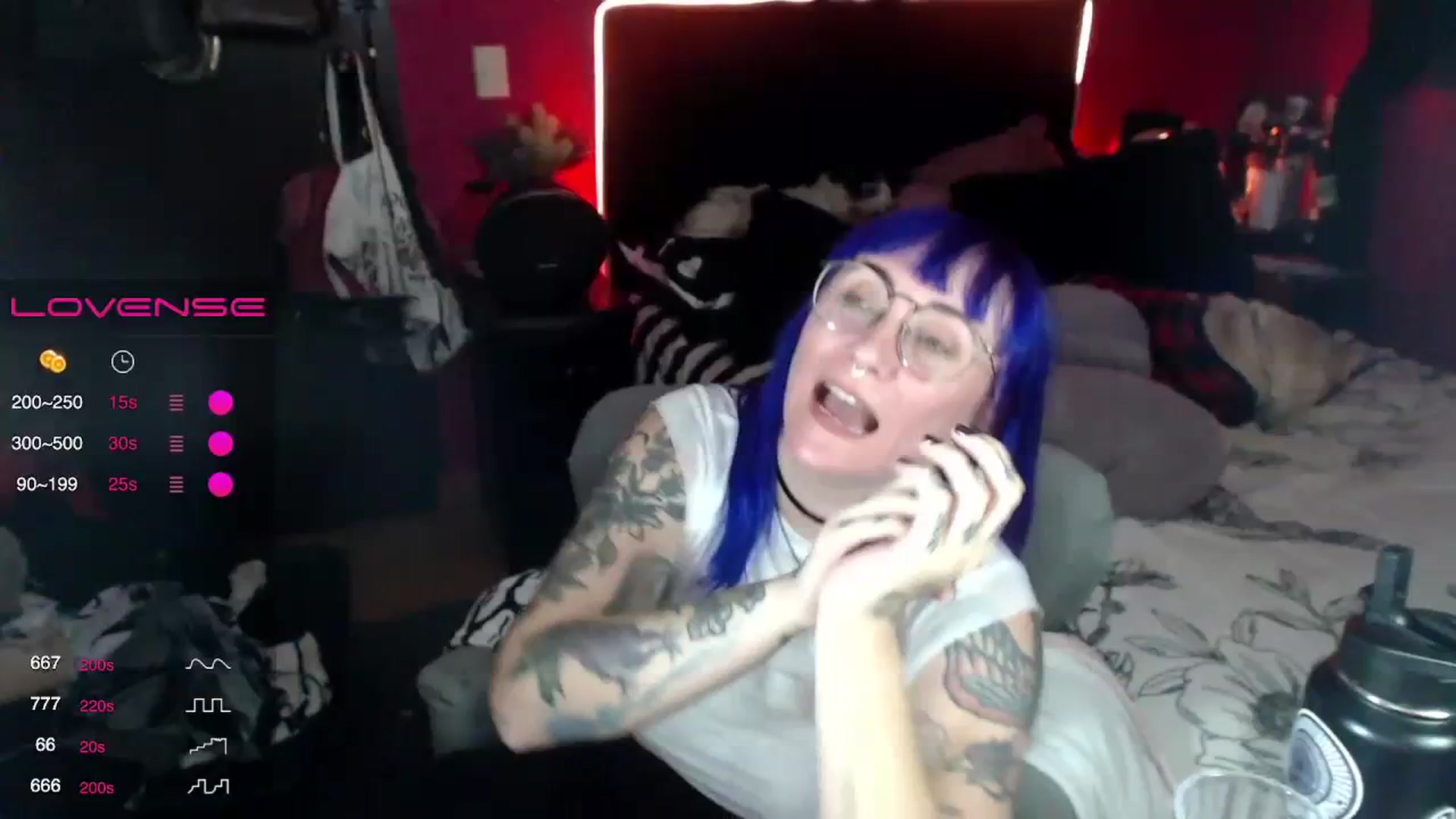 Gallery image thumbnail from AxeHallow's myfreecams stream on, 02/09/2024, 10:33 image 1 of 20