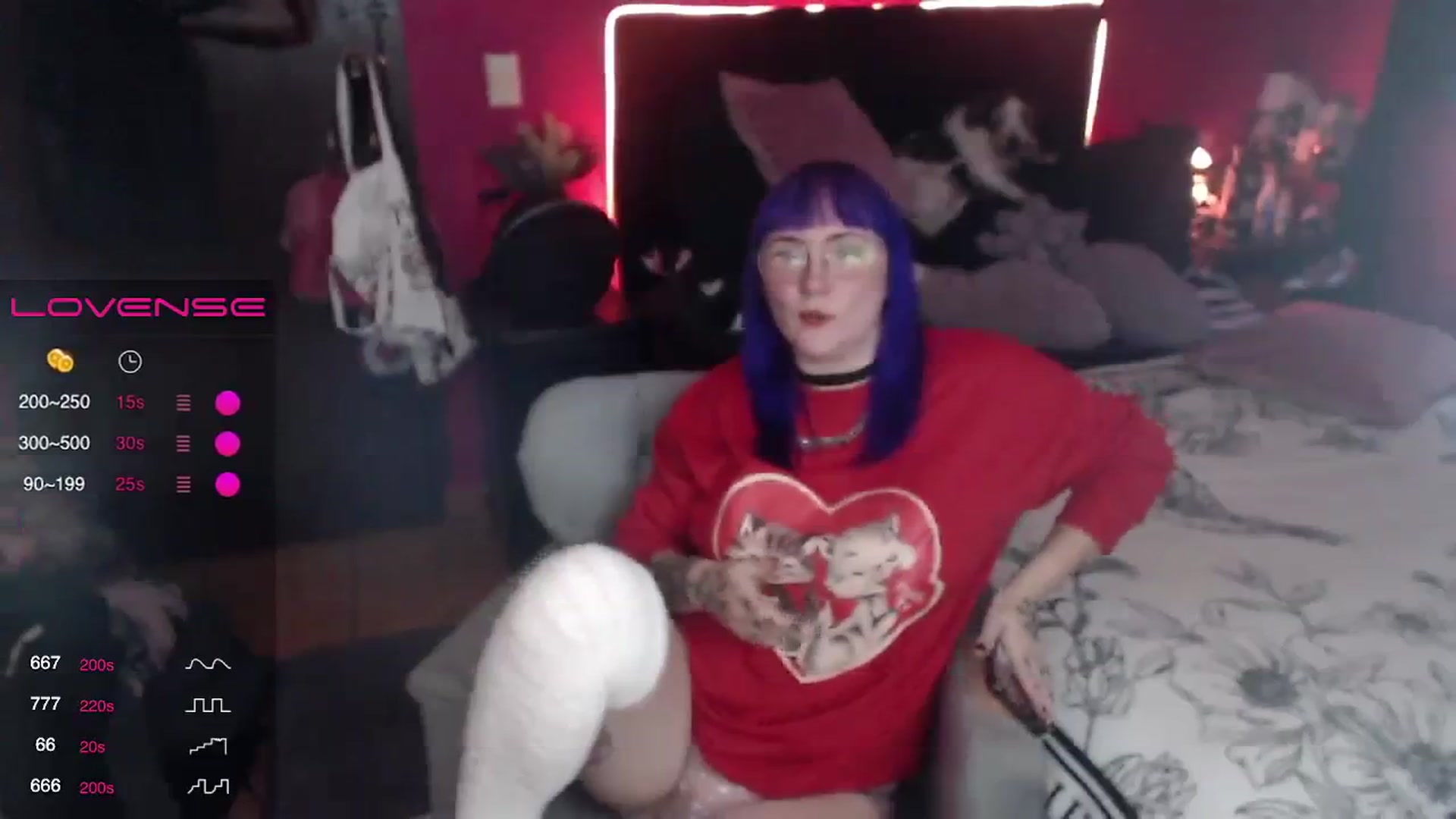 Gallery image thumbnail from AxeHallow's myfreecams stream on, 02/13/2024, 01:55 image 3 of 20
