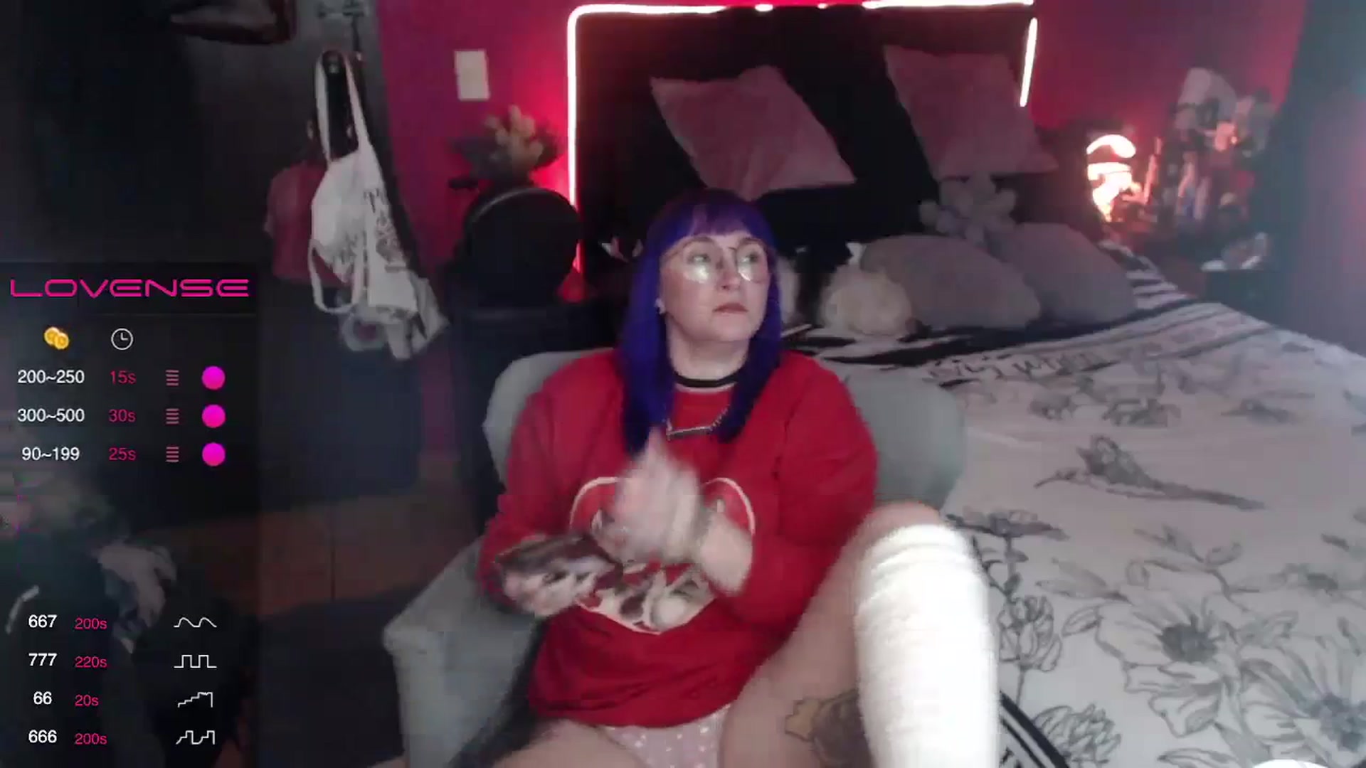Gallery image thumbnail from AxeHallow's myfreecams stream on, 02/13/2024, 01:55 image 2 of 20