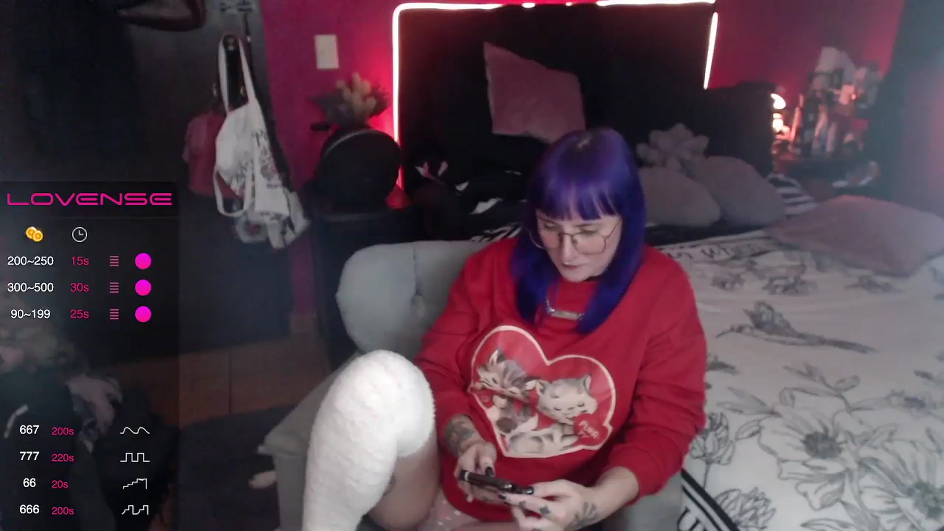 Gallery image thumbnail from AxeHallow's myfreecams stream on, 02/13/2024, 01:55 image 4 of 20