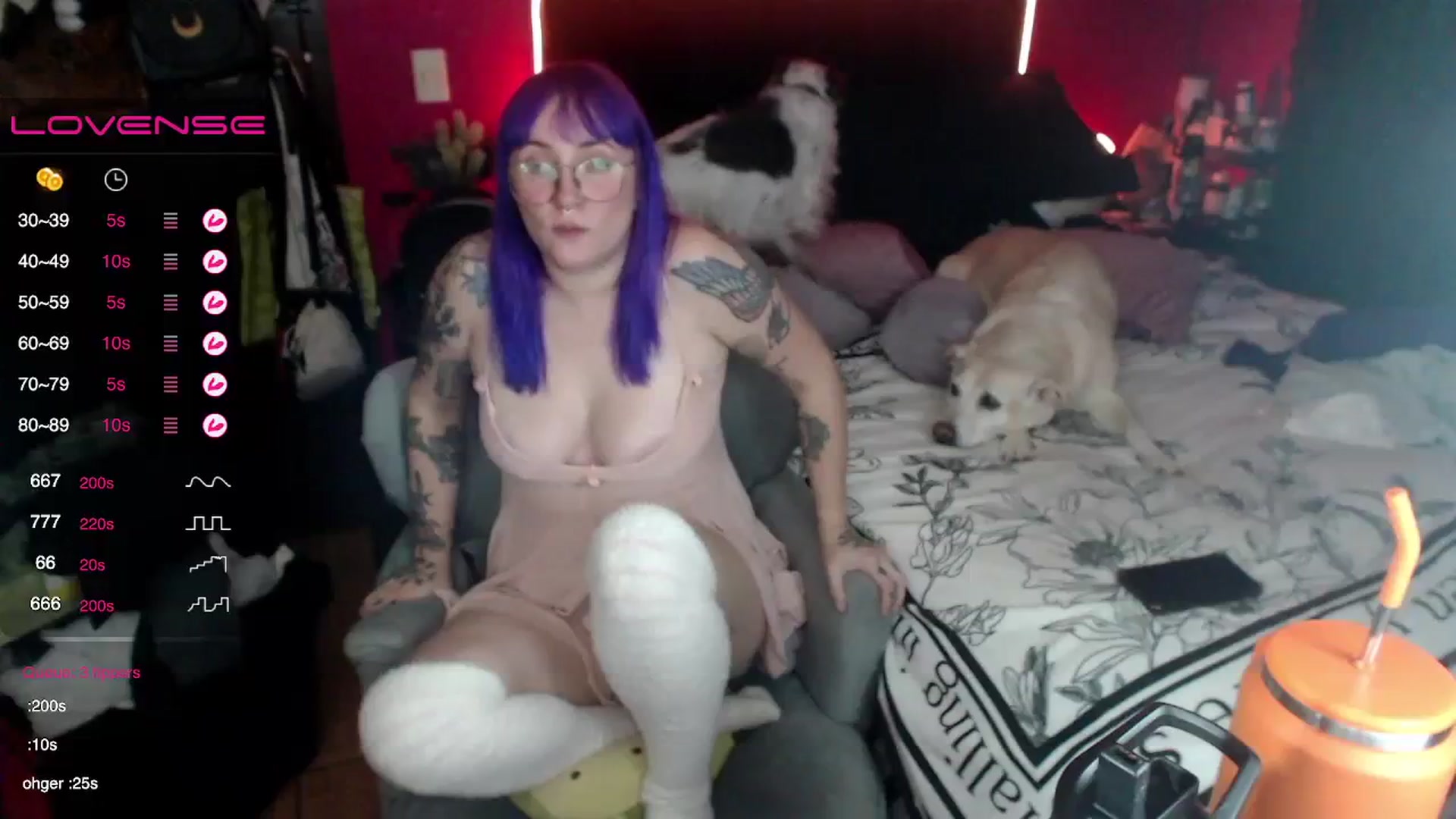 Gallery image thumbnail from AxeHallow's myfreecams stream on, 02/25/2024, 02:22 image 20 of 20