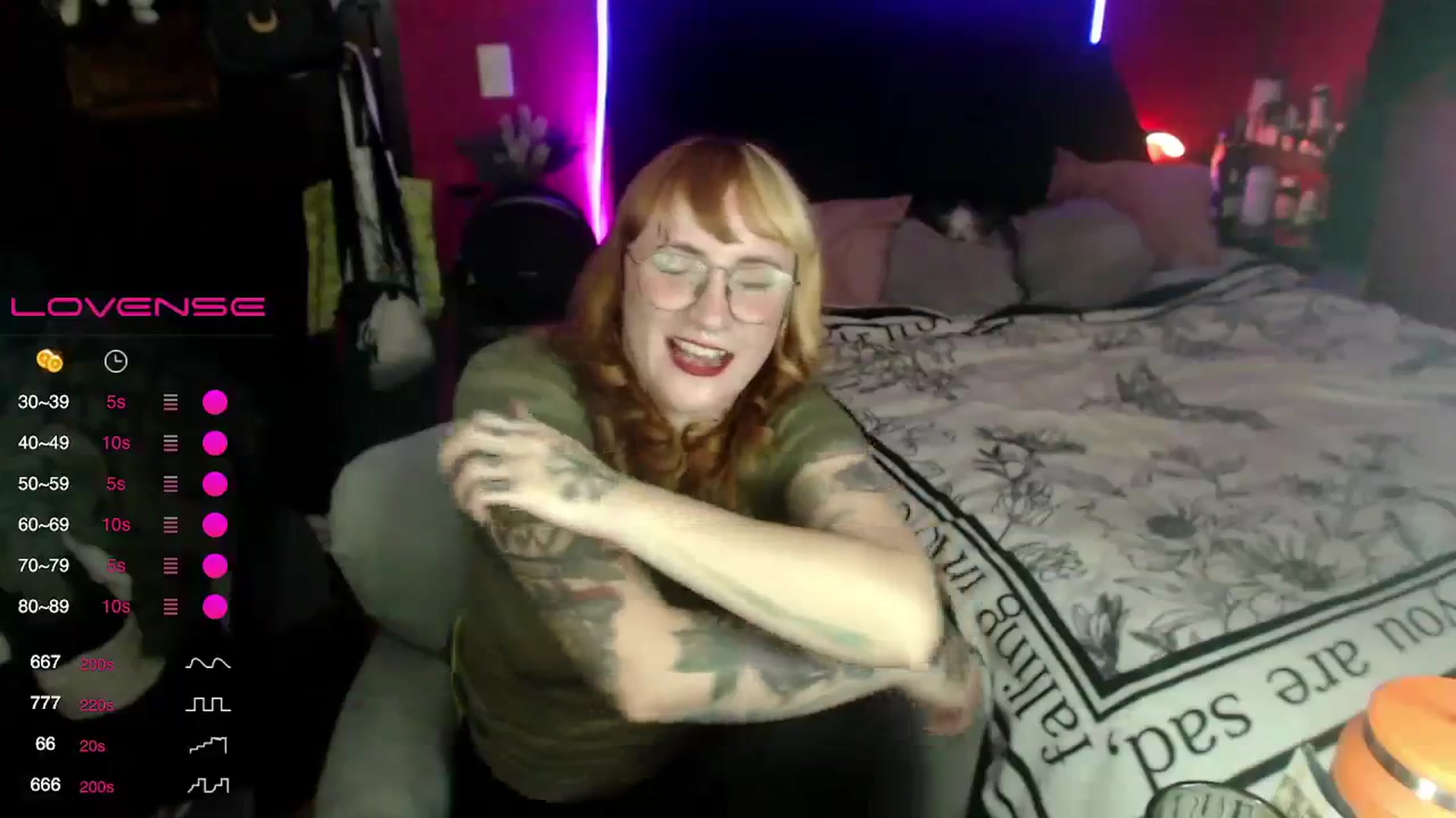 Gallery image thumbnail from AxeHallow's myfreecams stream on, 02/29/2024, 02:33 image 9 of 20