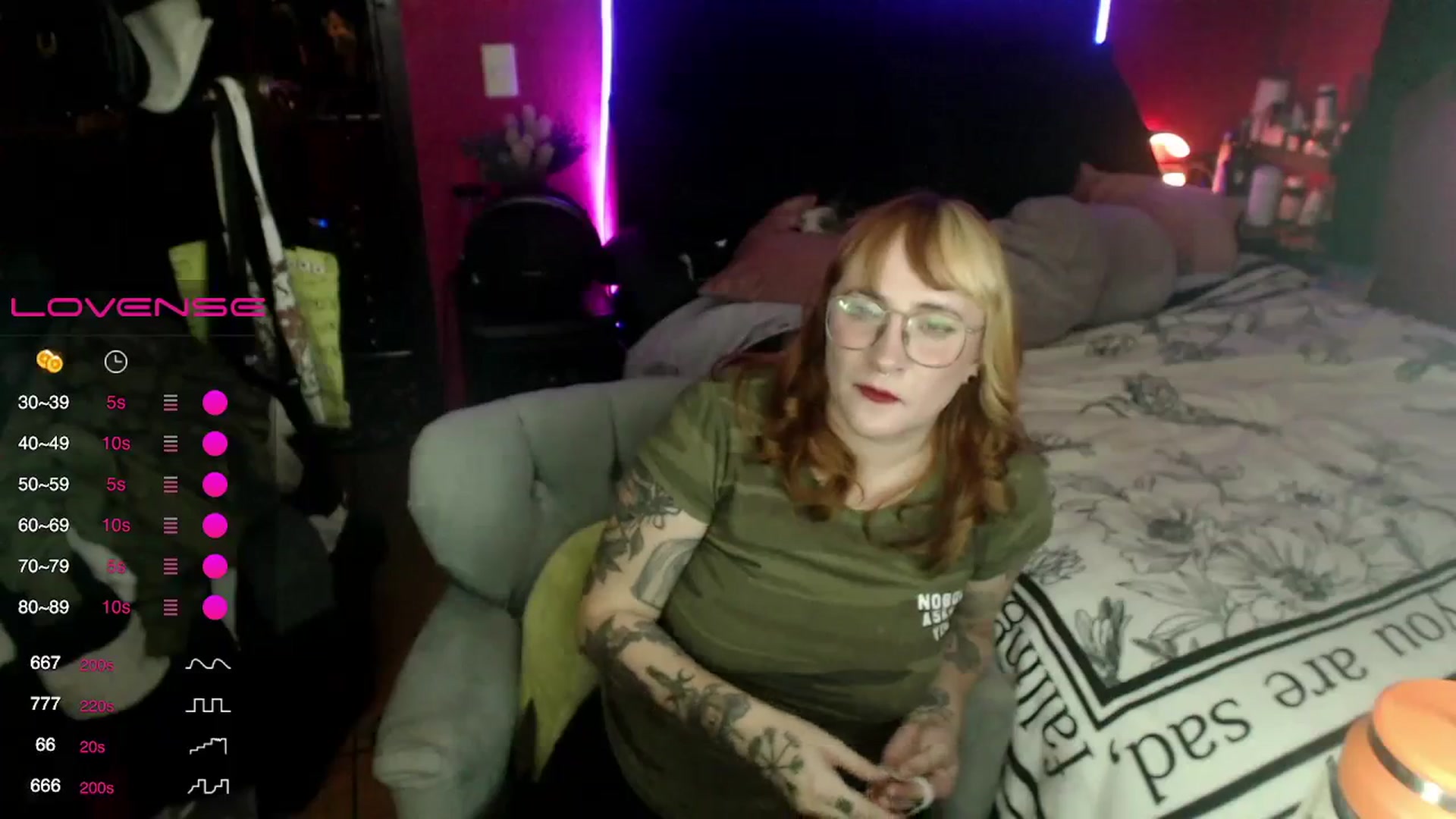 Gallery image thumbnail from AxeHallow's myfreecams stream on, 02/29/2024, 02:33 image 19 of 20