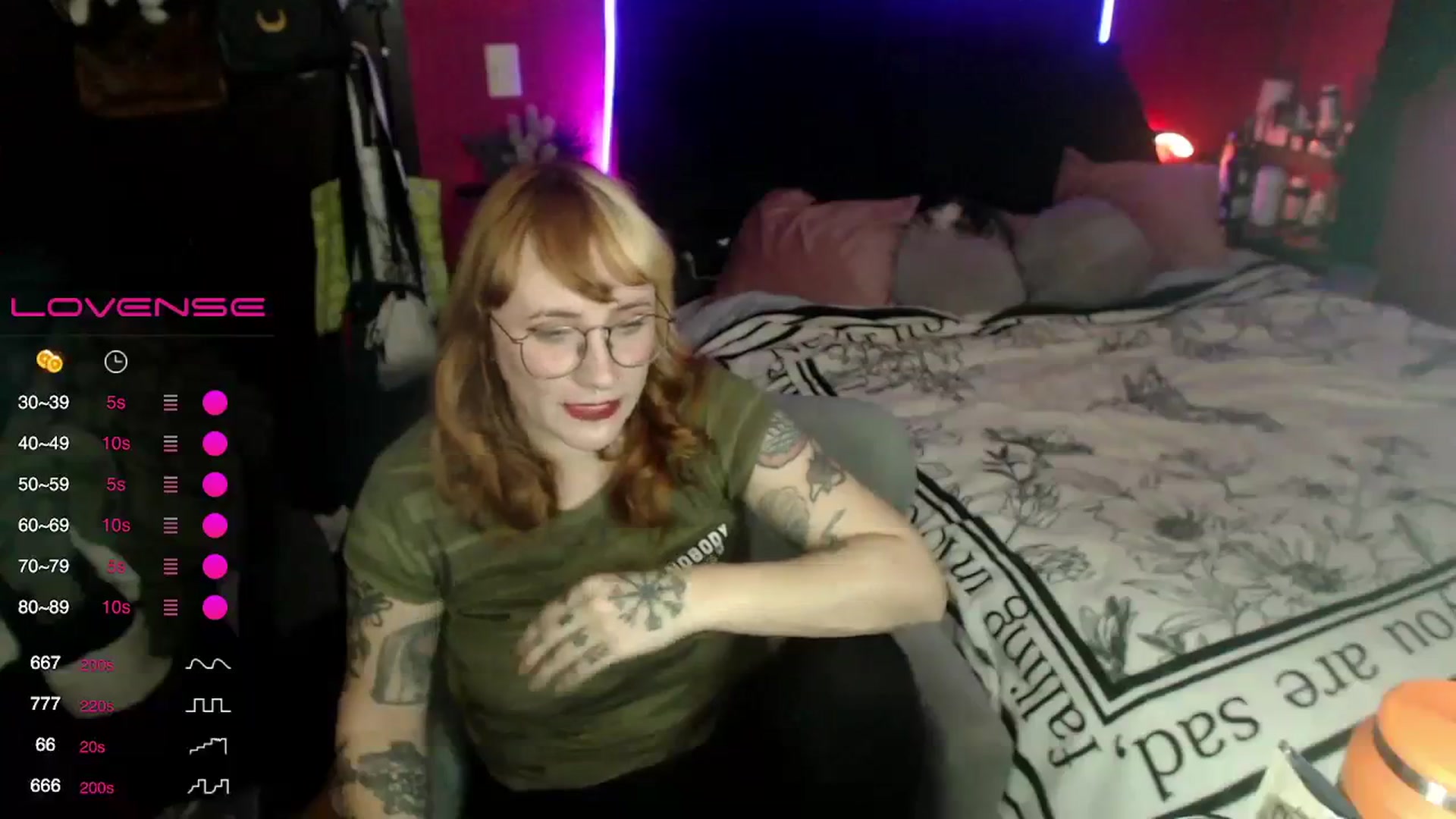 Gallery image thumbnail from AxeHallow's myfreecams stream on, 02/29/2024, 02:33 image 5 of 20