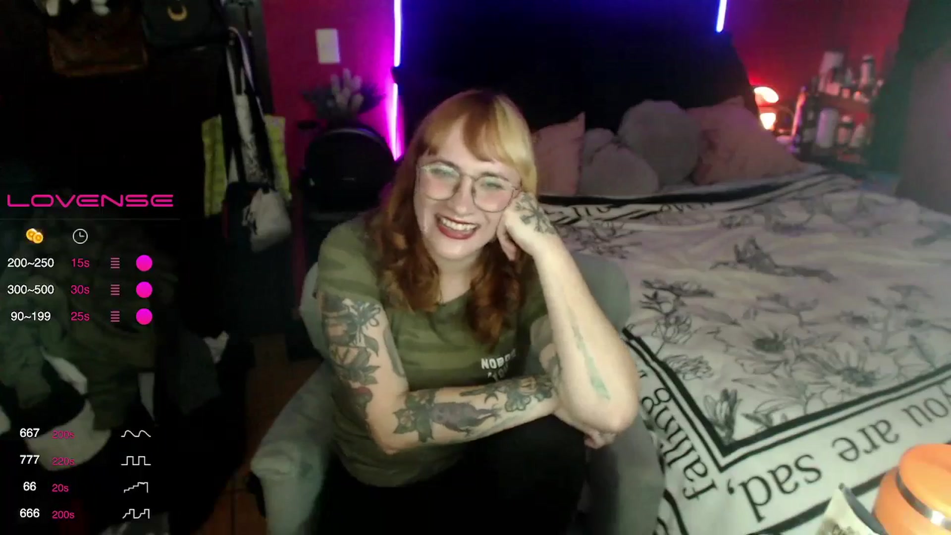 Gallery image thumbnail from AxeHallow's myfreecams stream on, 02/29/2024, 02:33 image 2 of 20