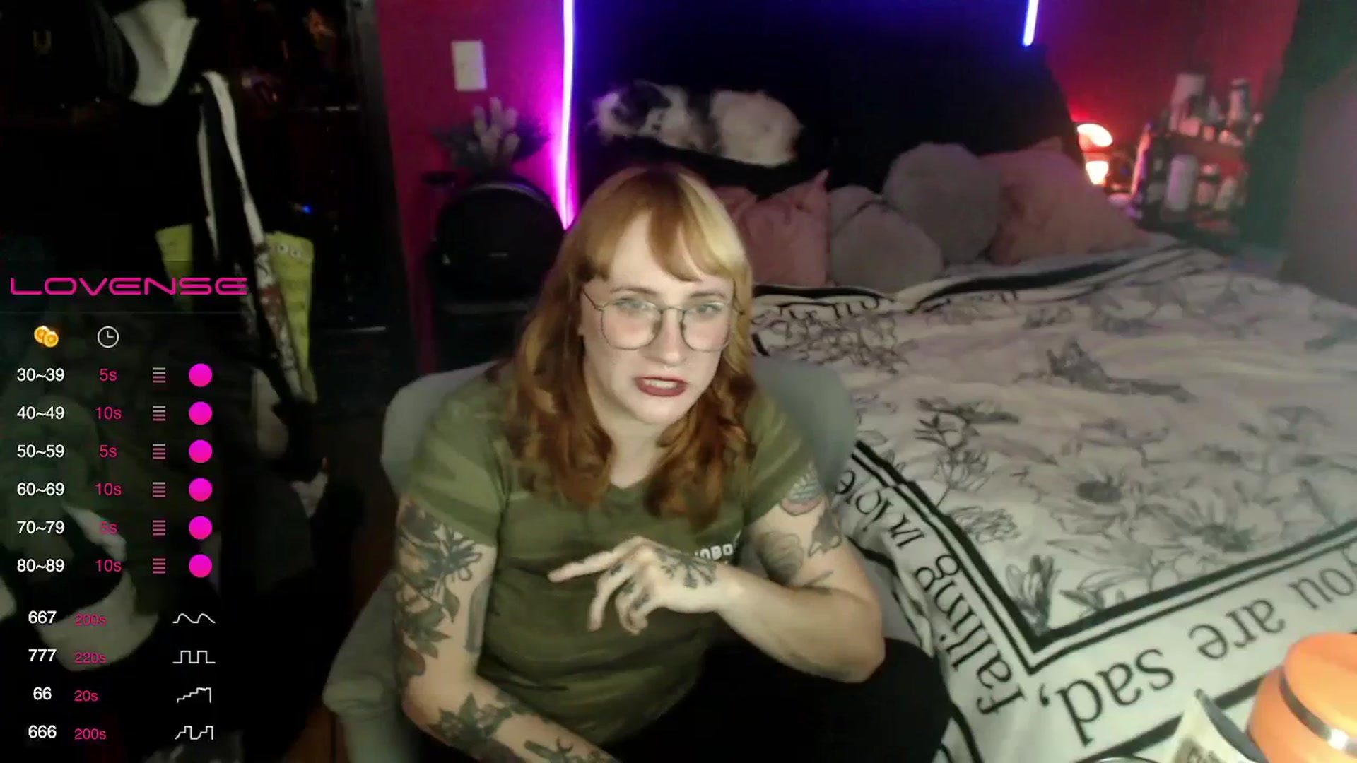 Gallery image thumbnail from AxeHallow's myfreecams stream on, 02/29/2024, 02:33 image 3 of 20