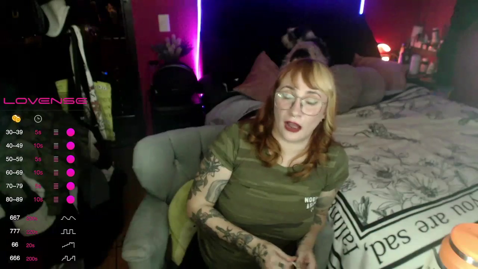 Gallery image thumbnail from AxeHallow's myfreecams stream on, 02/29/2024, 02:33 image 18 of 20