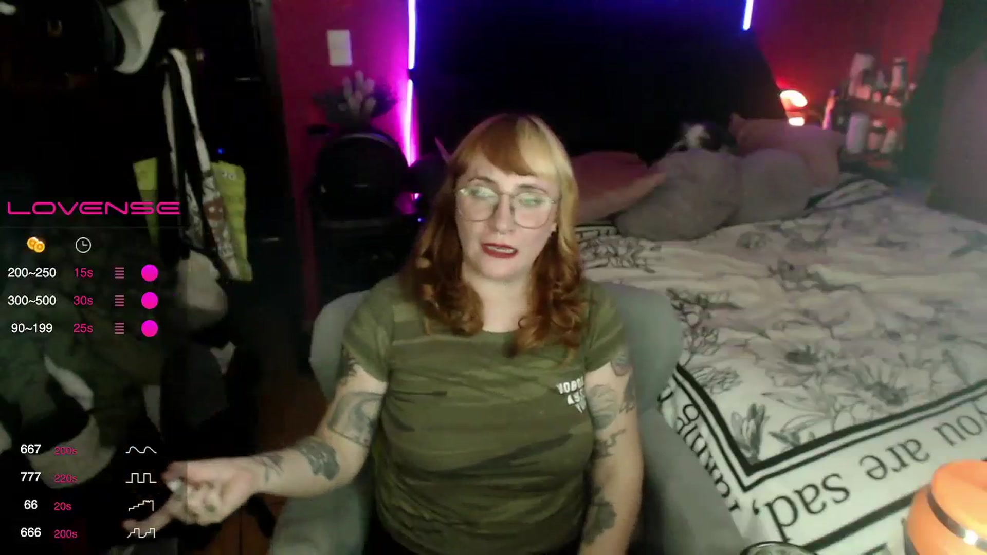 Gallery image thumbnail from AxeHallow's myfreecams stream on, 02/29/2024, 05:28 image 4 of 20