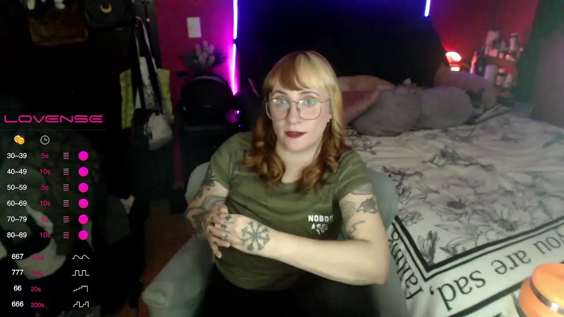 Gallery image thumbnail from AxeHallow's myfreecams stream on, 02/29/2024, 05:28 image 16 of 20