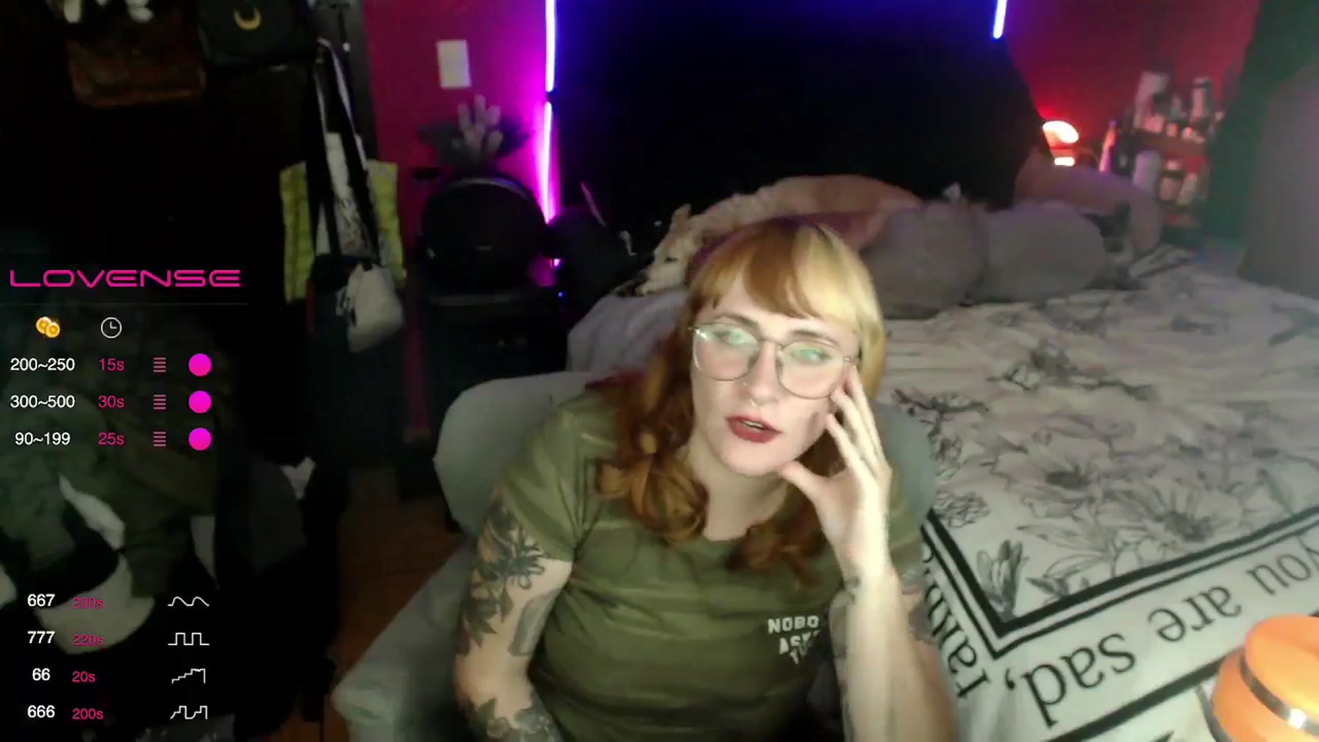 Gallery image thumbnail from AxeHallow's myfreecams stream on, 02/29/2024, 05:28 image 15 of 20
