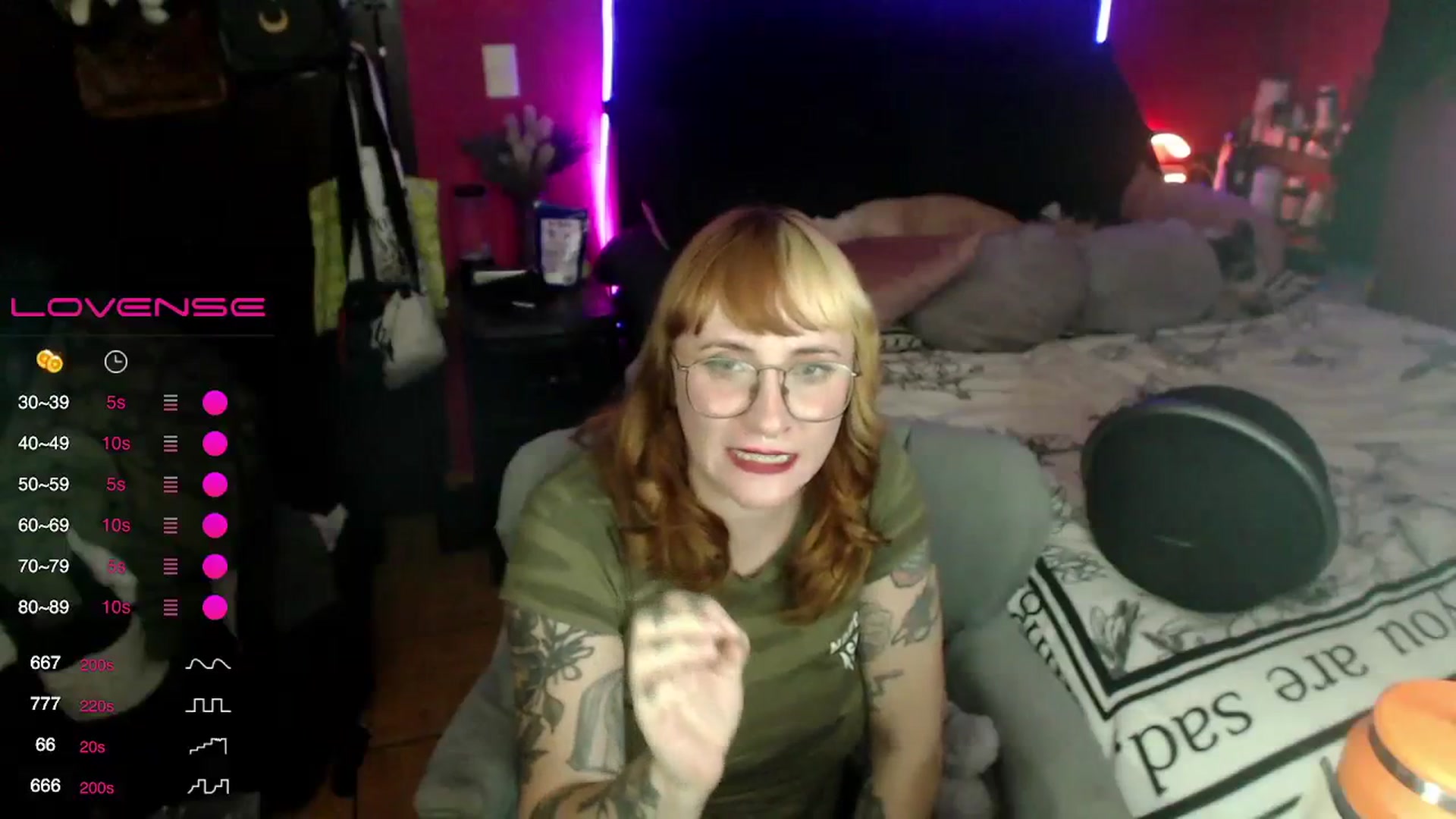 Gallery image thumbnail from AxeHallow's myfreecams stream on, 02/29/2024, 05:28 image 17 of 20