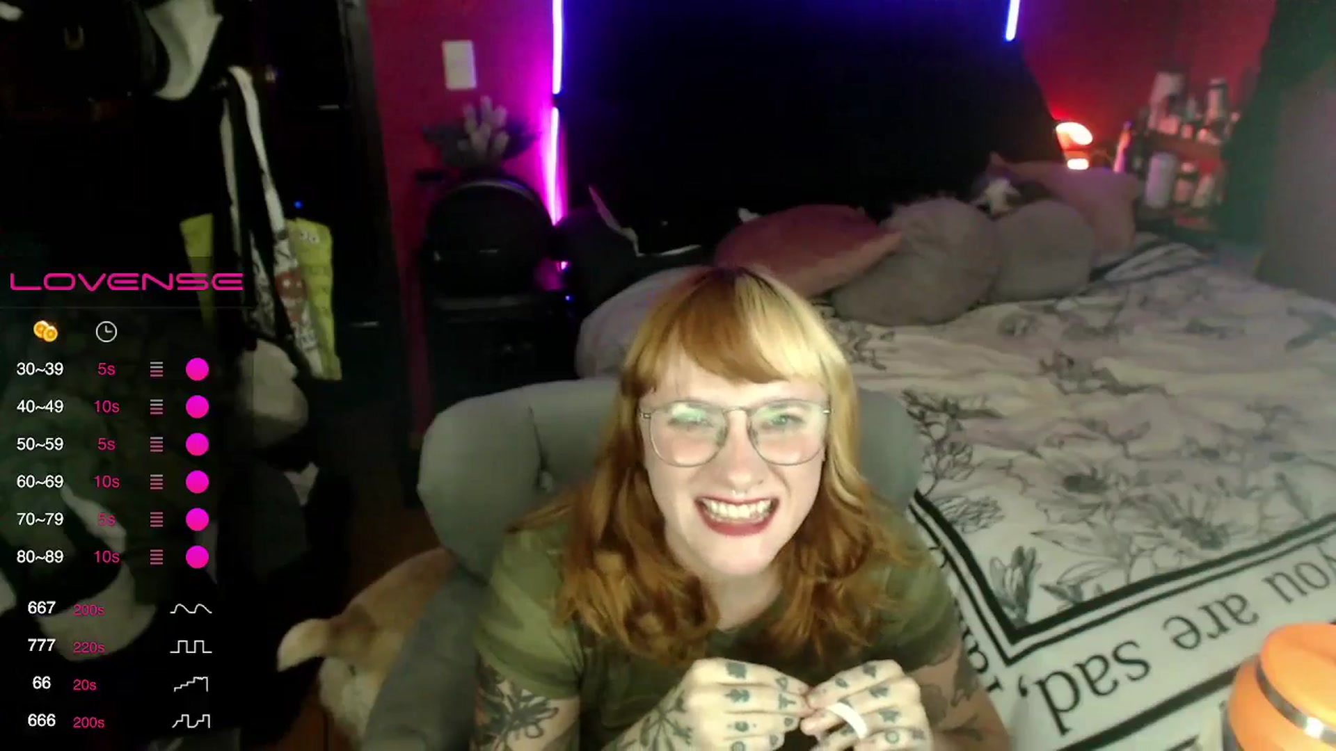 Gallery image thumbnail from AxeHallow's myfreecams stream on, 02/29/2024, 05:28 image 3 of 20