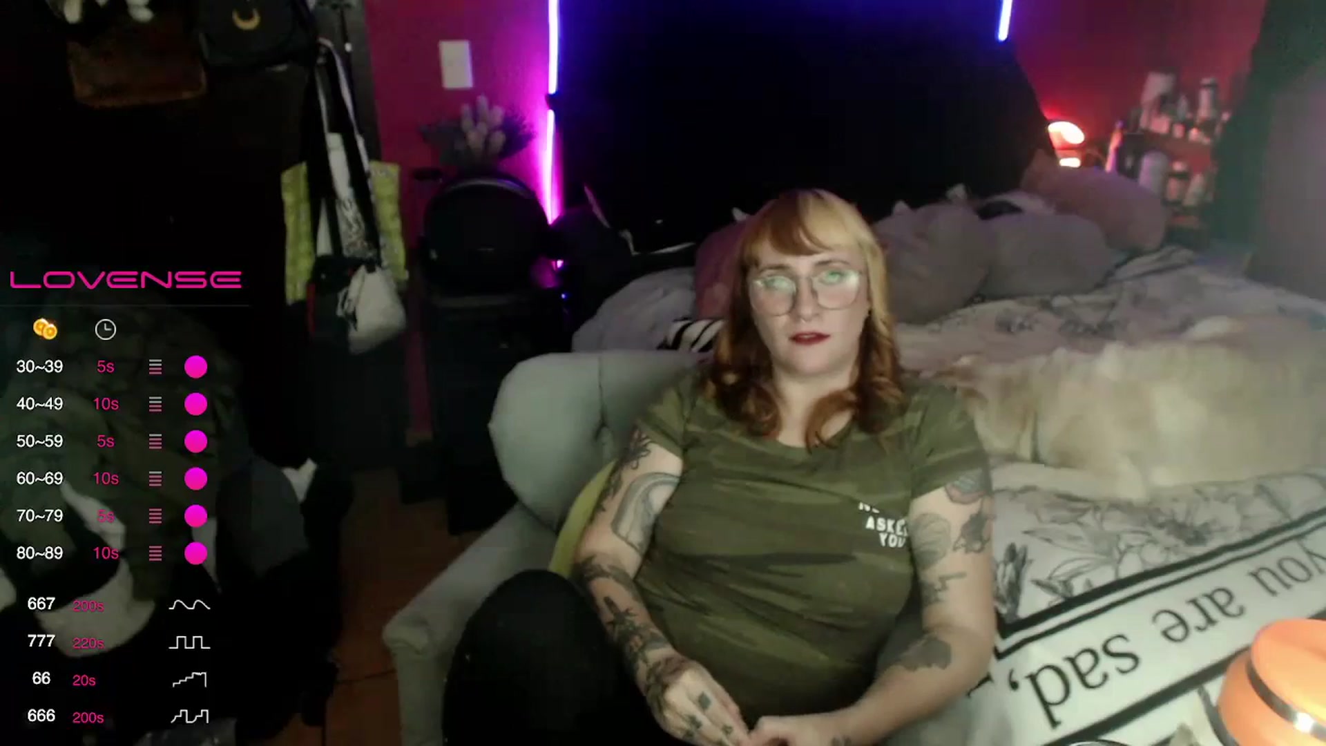 Gallery image thumbnail from AxeHallow's myfreecams stream on, 02/29/2024, 05:28 image 13 of 20