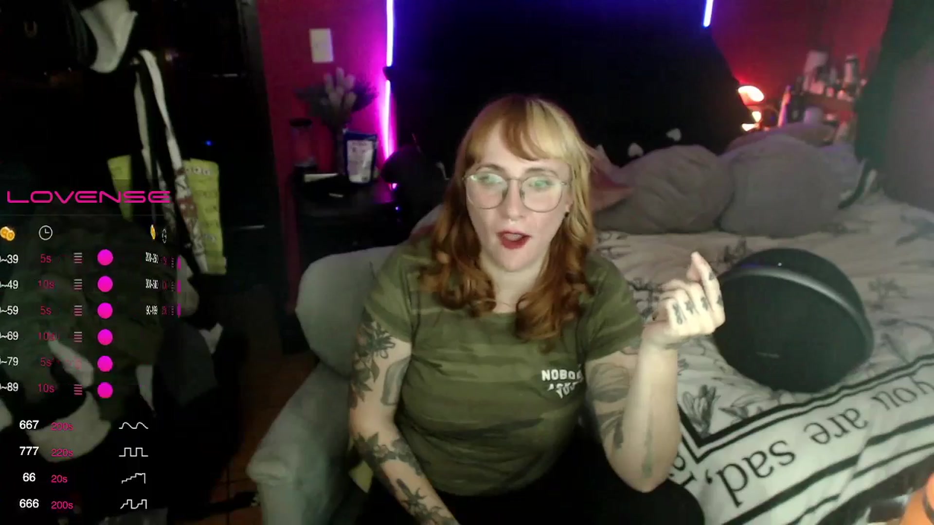 Gallery image thumbnail from AxeHallow's myfreecams stream on, 02/29/2024, 07:31 image 13 of 20