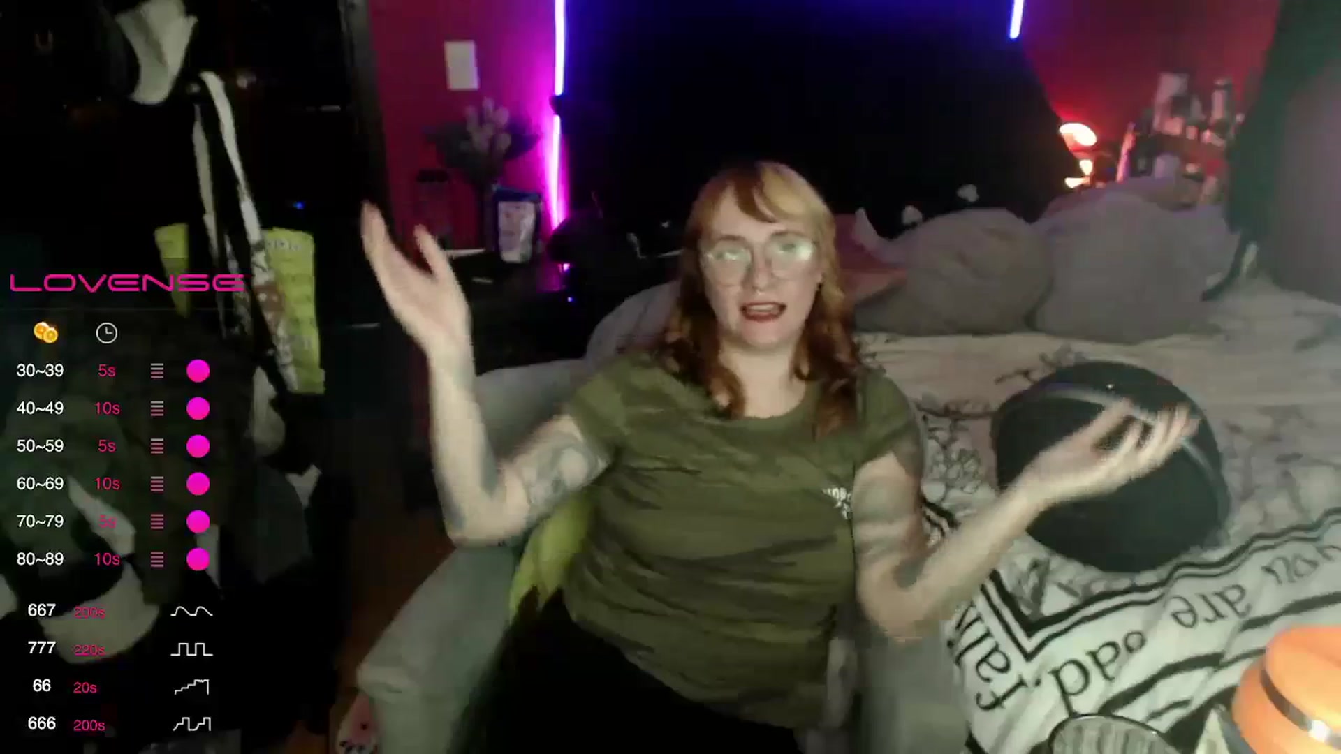 Gallery image thumbnail from AxeHallow's myfreecams stream on, 02/29/2024, 07:31 image 9 of 20